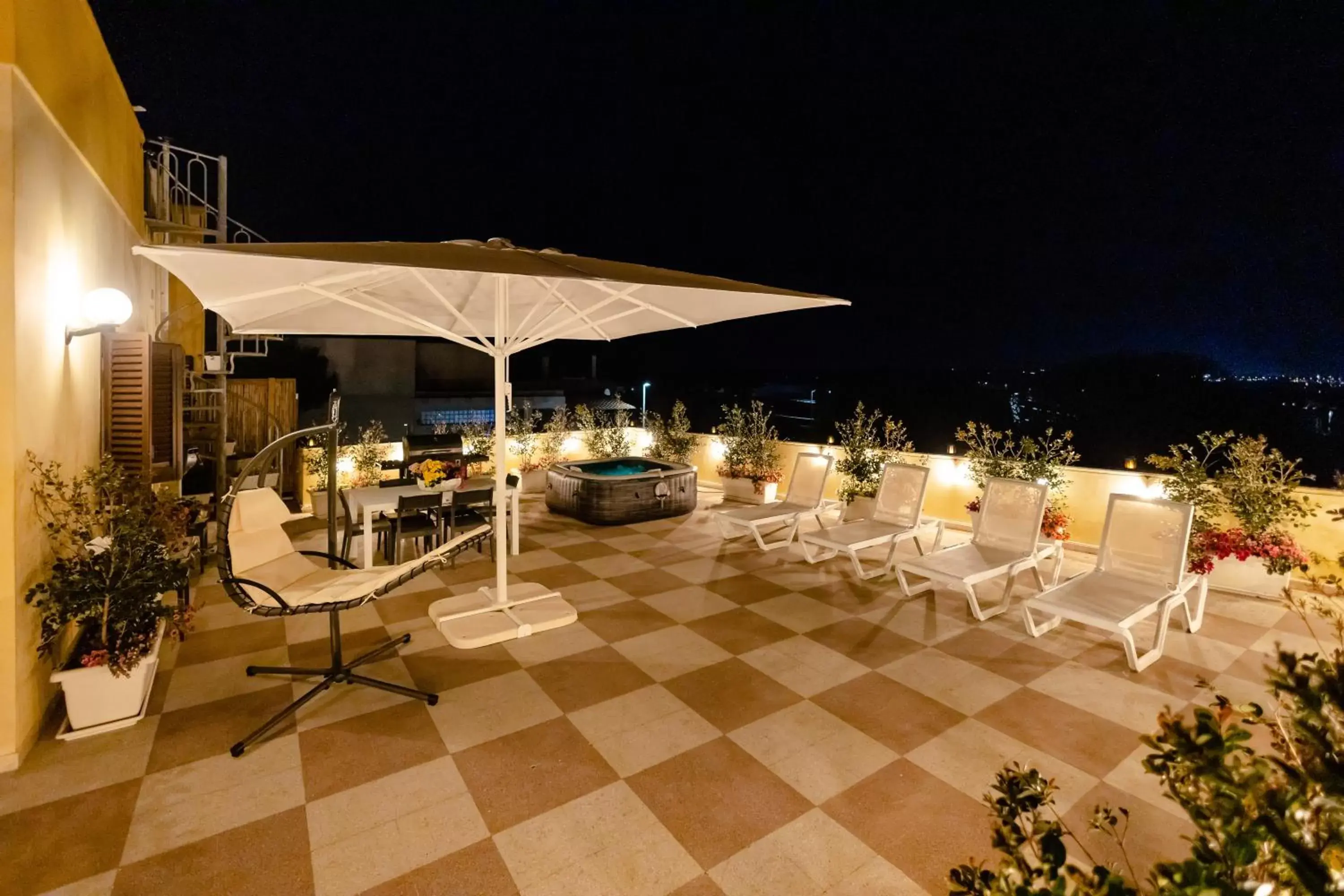 Balcony/Terrace, Restaurant/Places to Eat in La Collina di Montegrappa - Villa e Residence