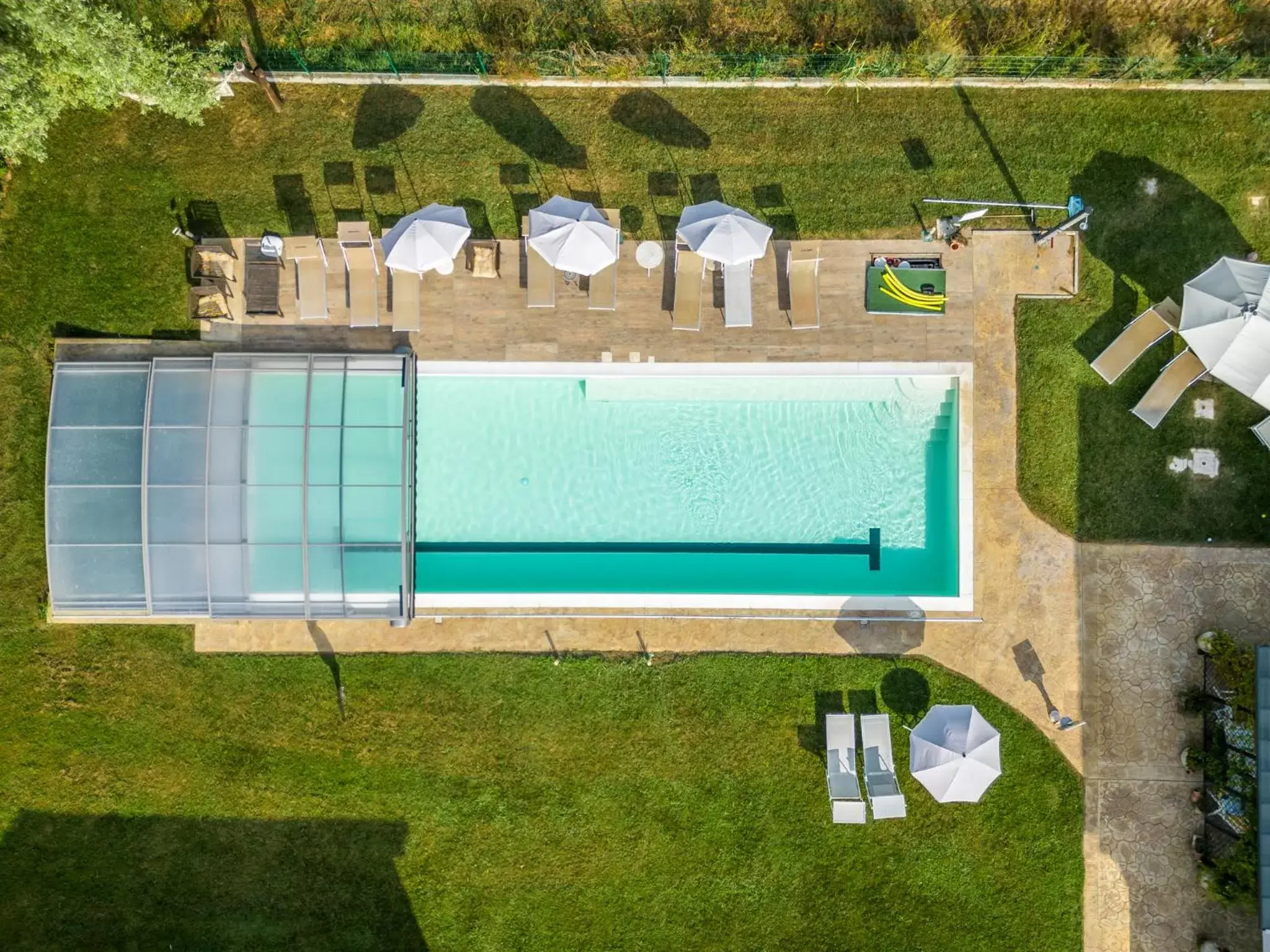 Pool View in La Casa di Valeria - Modena