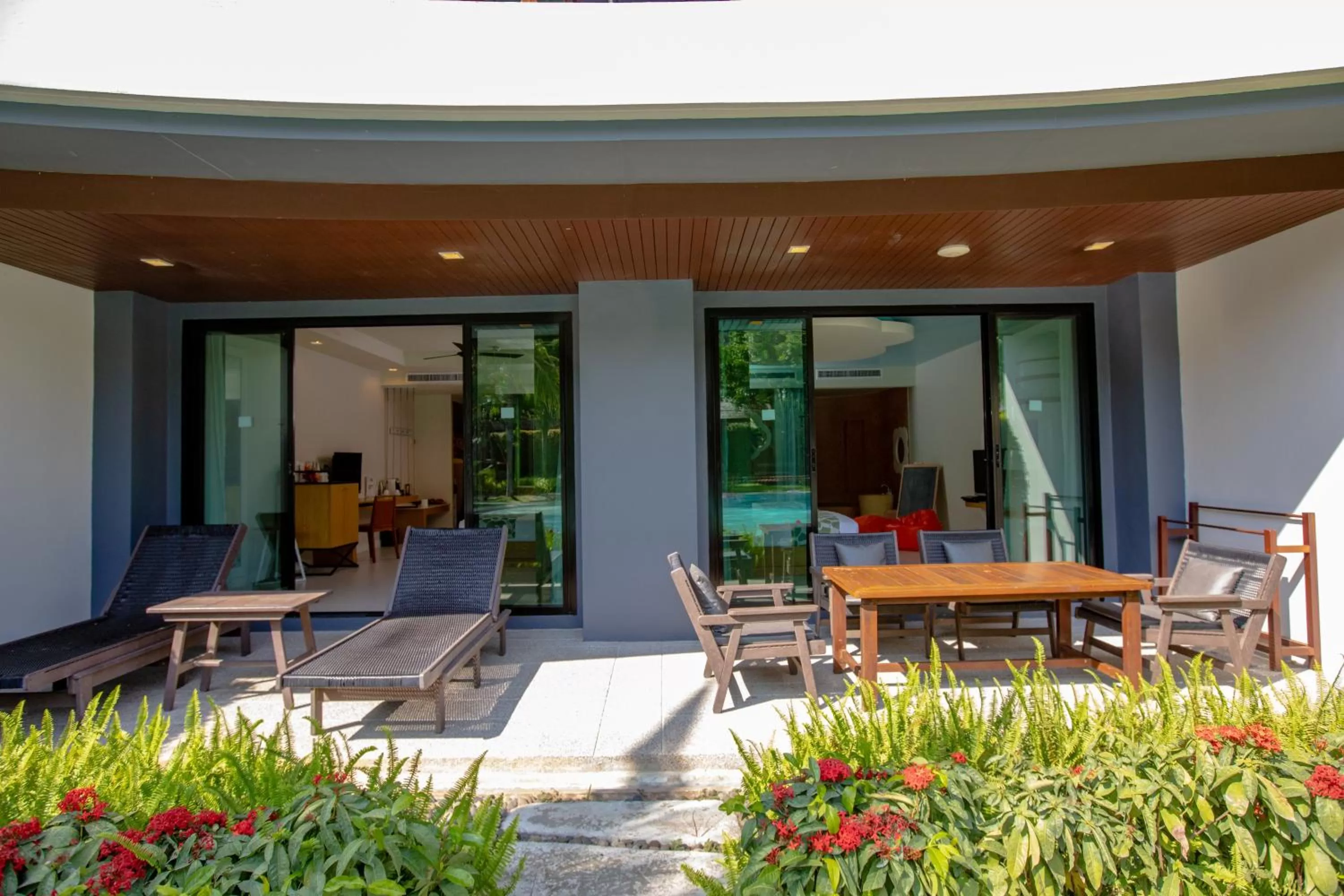 Balcony/Terrace in Holiday Ao Nang Beach Resort, Krabi