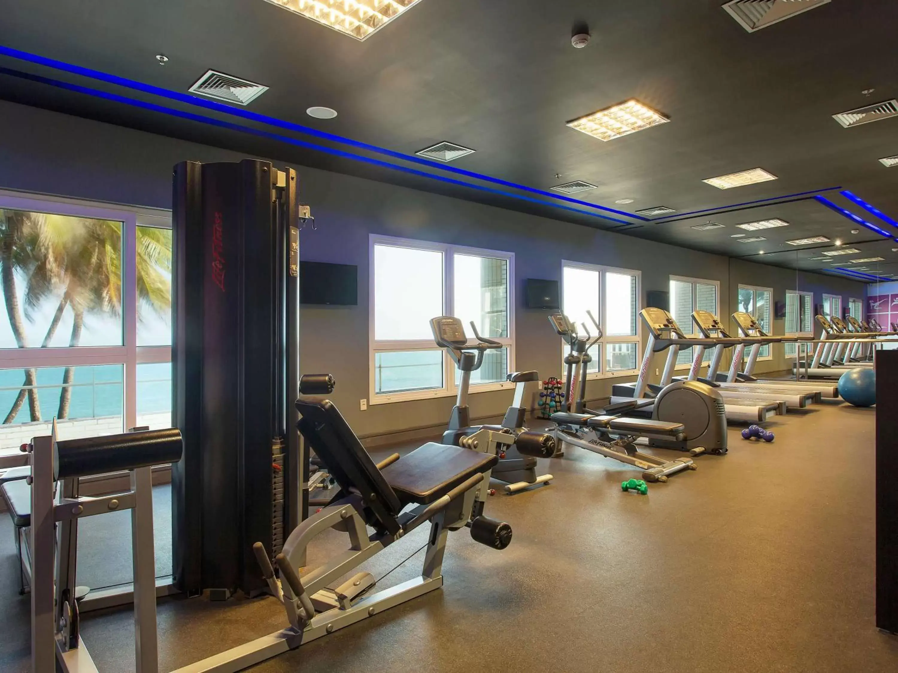 On site, Fitness Center/Facilities in Mercure Salvador Rio Vermelho