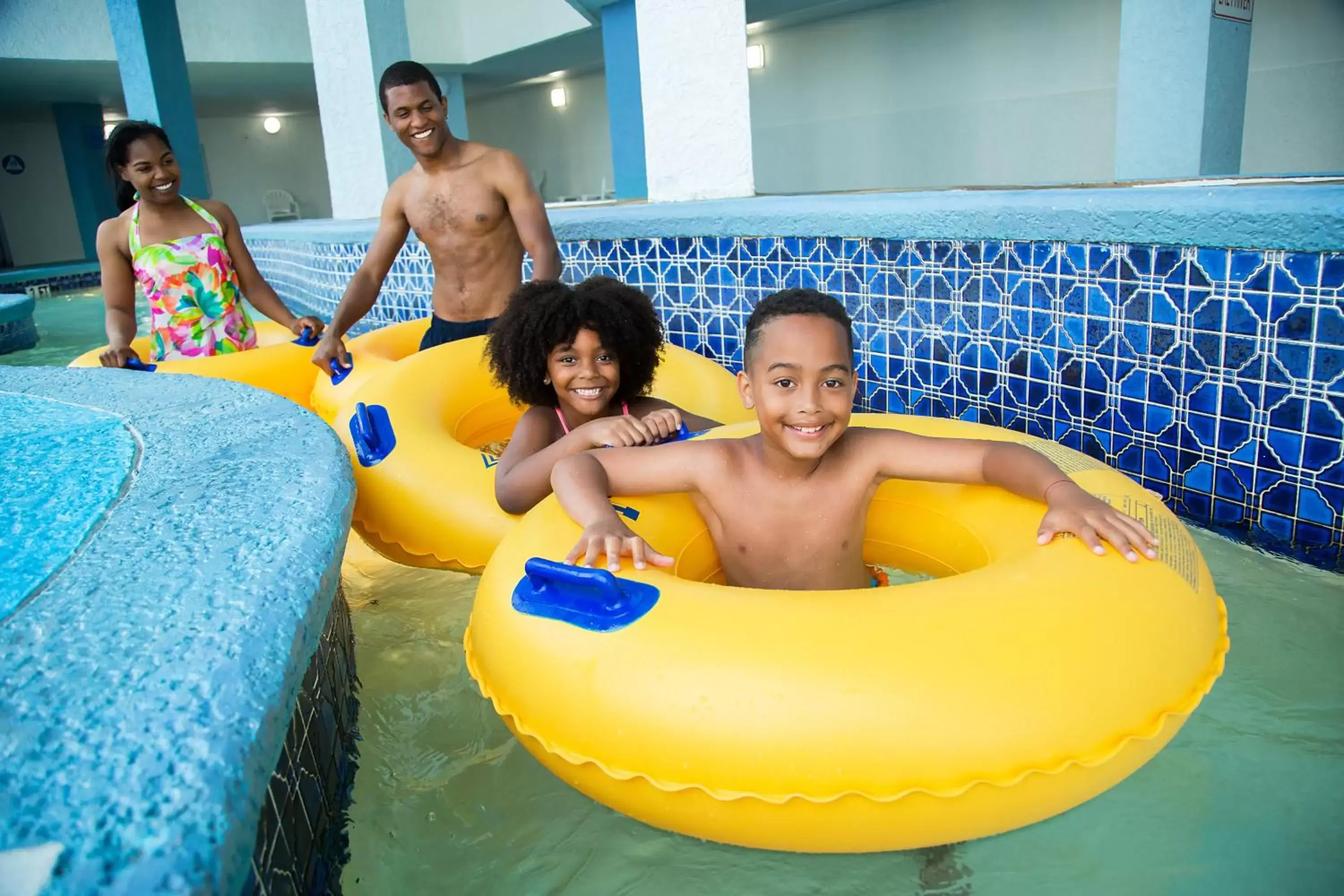 Swimming pool in Hotel Blue