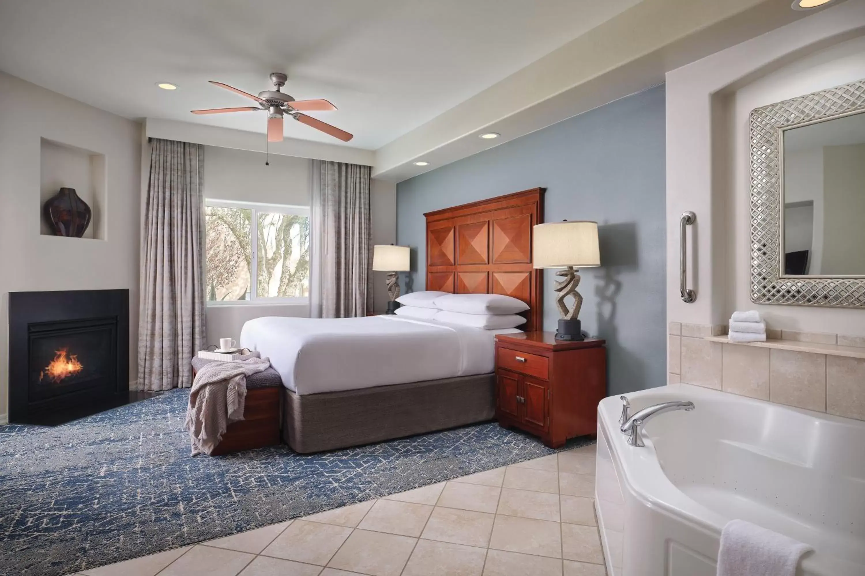 Bedroom in Sheraton Desert Oasis Villas, Scottsdale