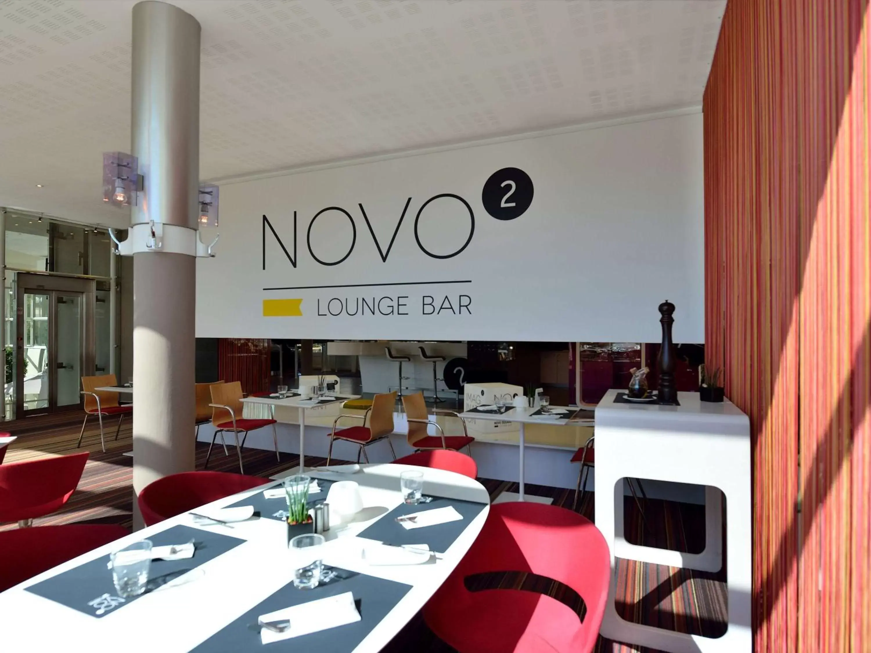 Lounge or bar, Restaurant/Places to Eat in Novotel Budapest City