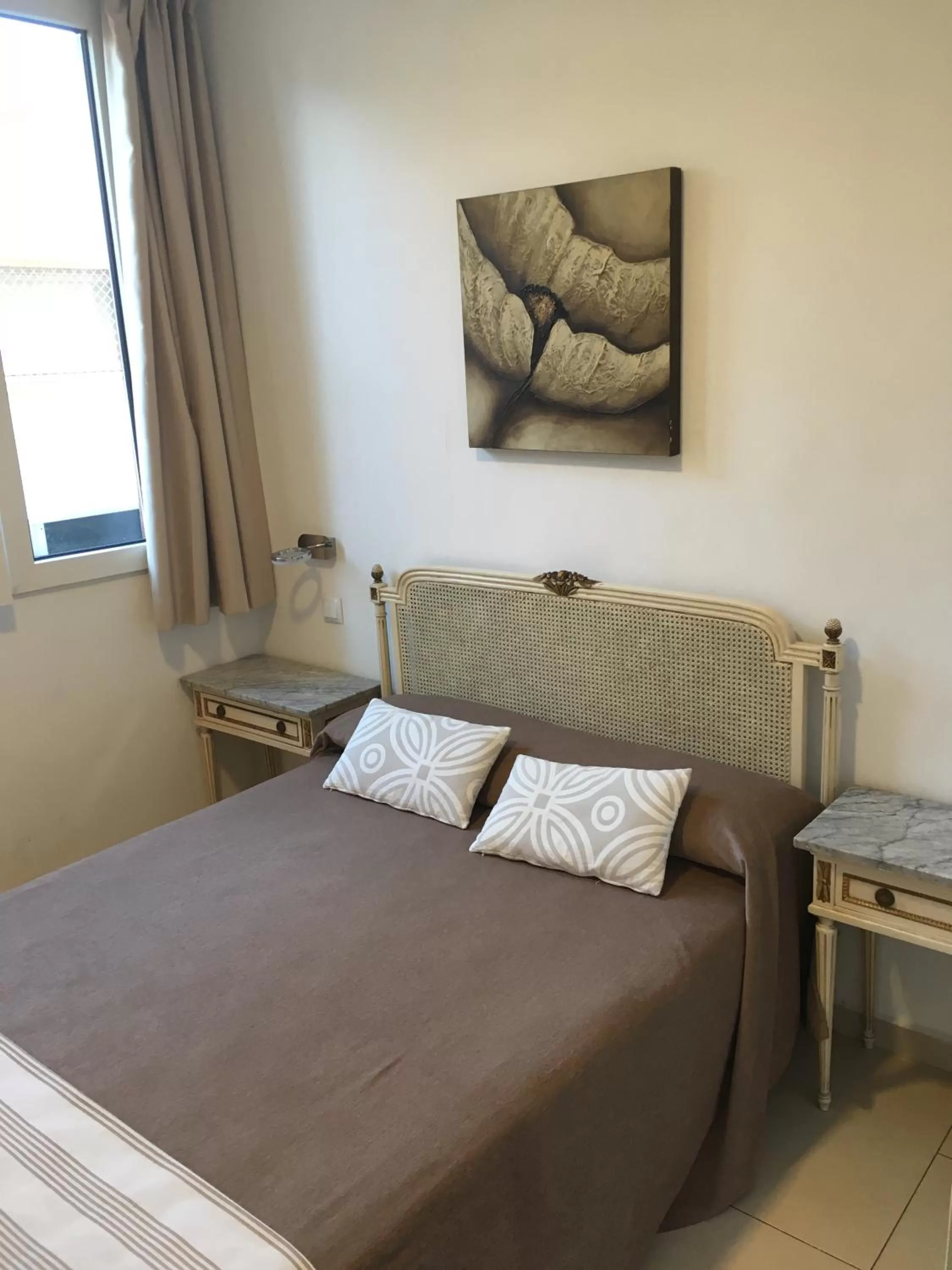 Bedroom, Bed in Hotel Marítimo Urban