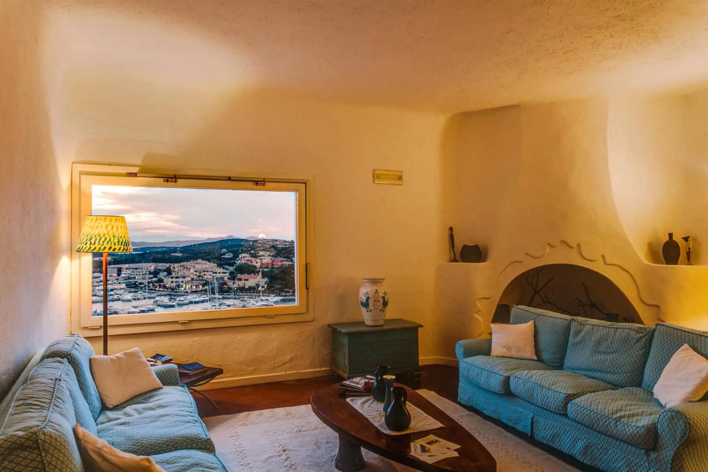 Lounge or bar, Seating Area in Hotel Luci Di La Muntagna