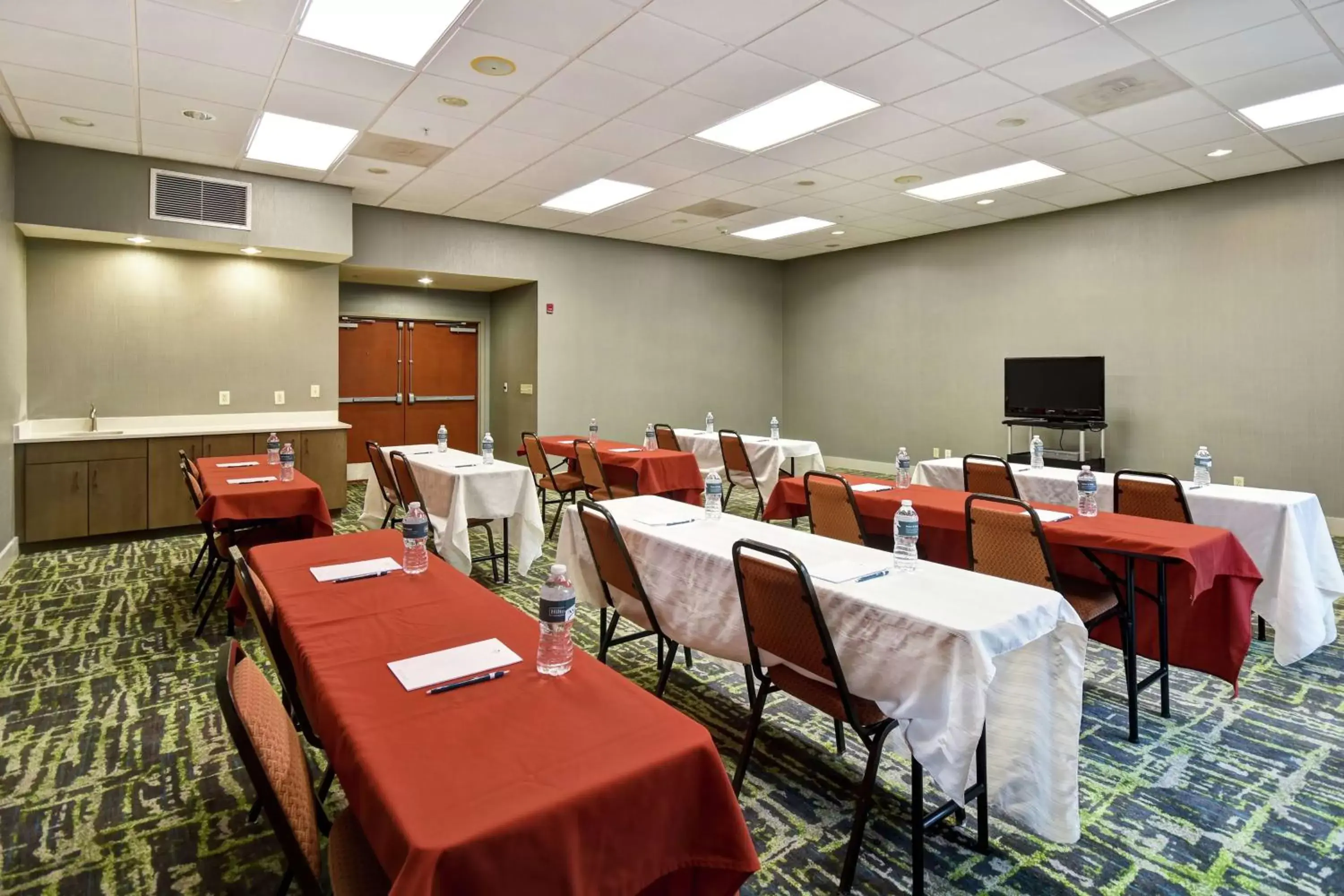 Meeting/conference room in Homewood Suites by Hilton Ocala at Heath Brook