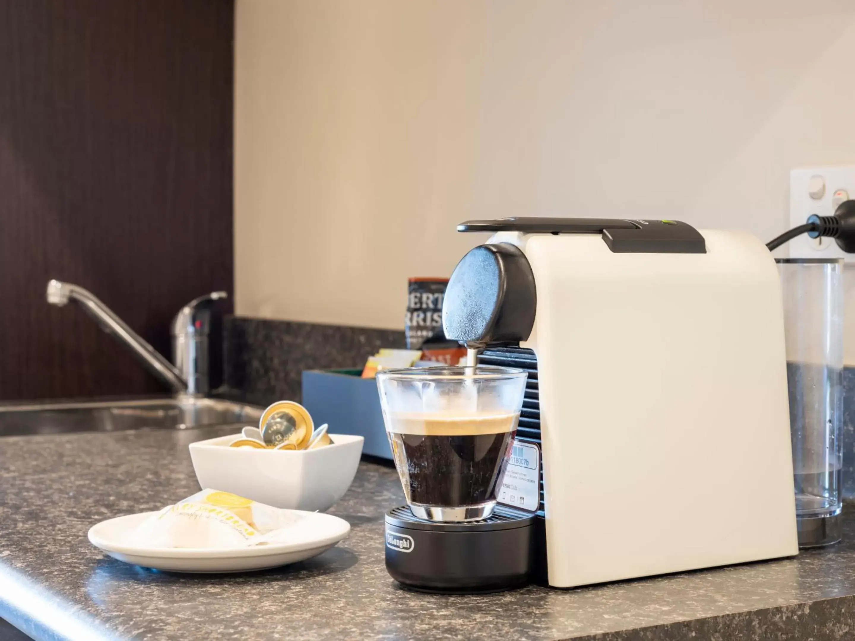 Coffee/tea facilities in Lake Taupo Motor Inn