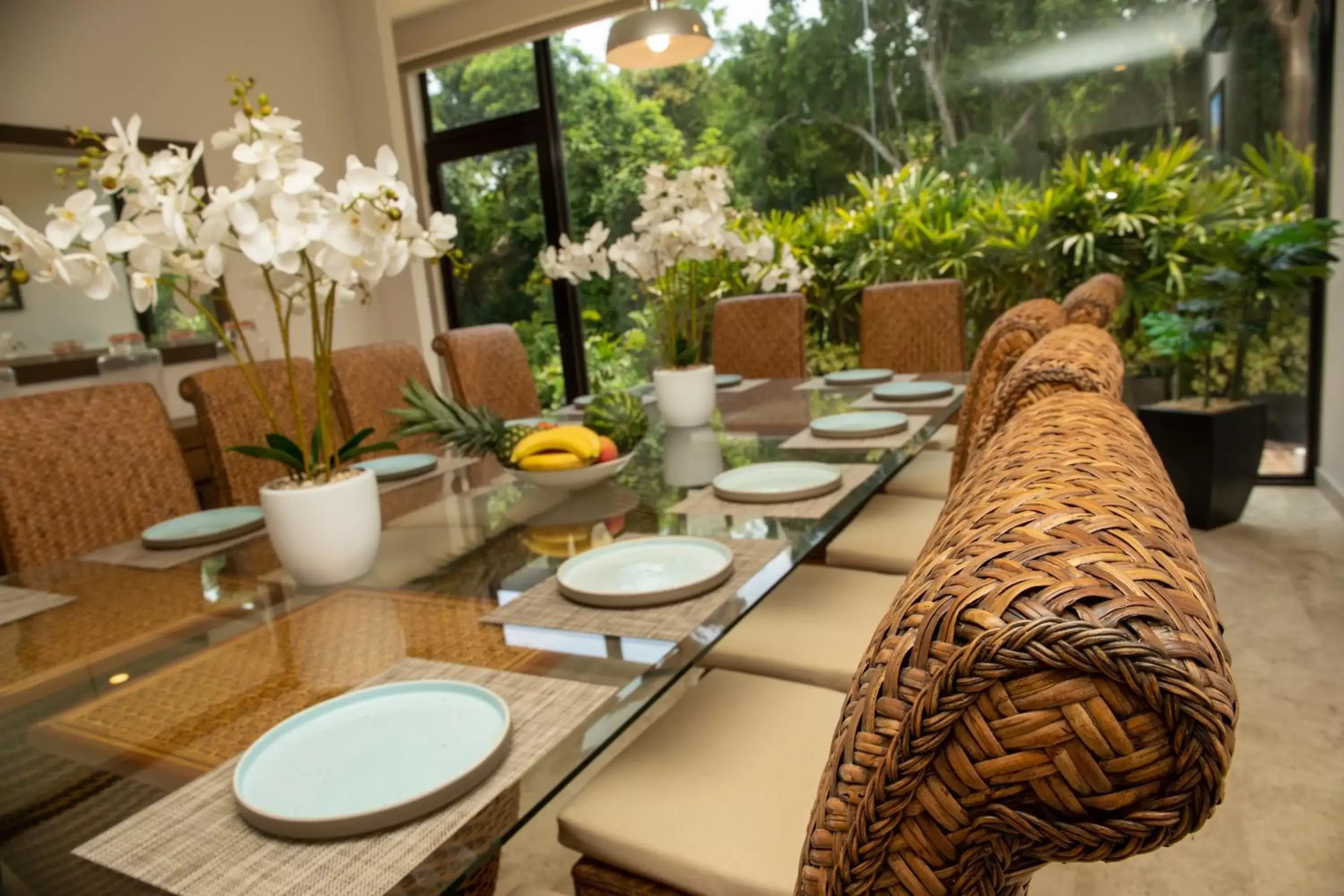 Restaurant/Places to Eat in Xaha Villas Suites & Golf Resort