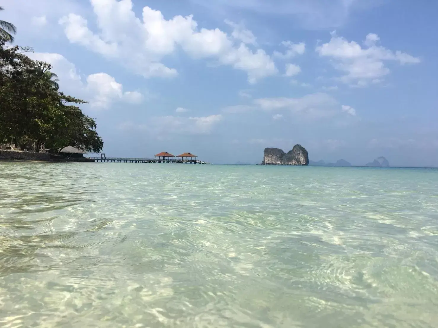 Restaurant/places to eat in Koh Ngai Resort