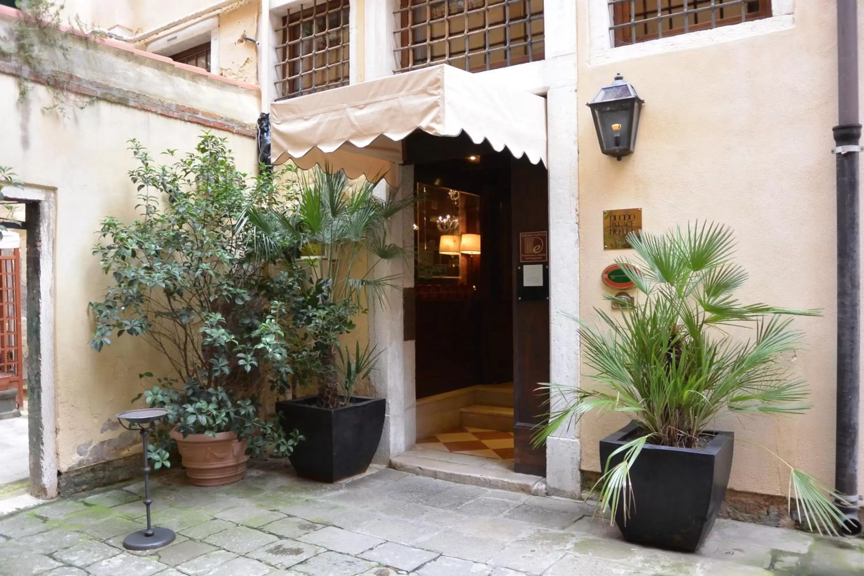 Facade/entrance in Duodo Palace Hotel