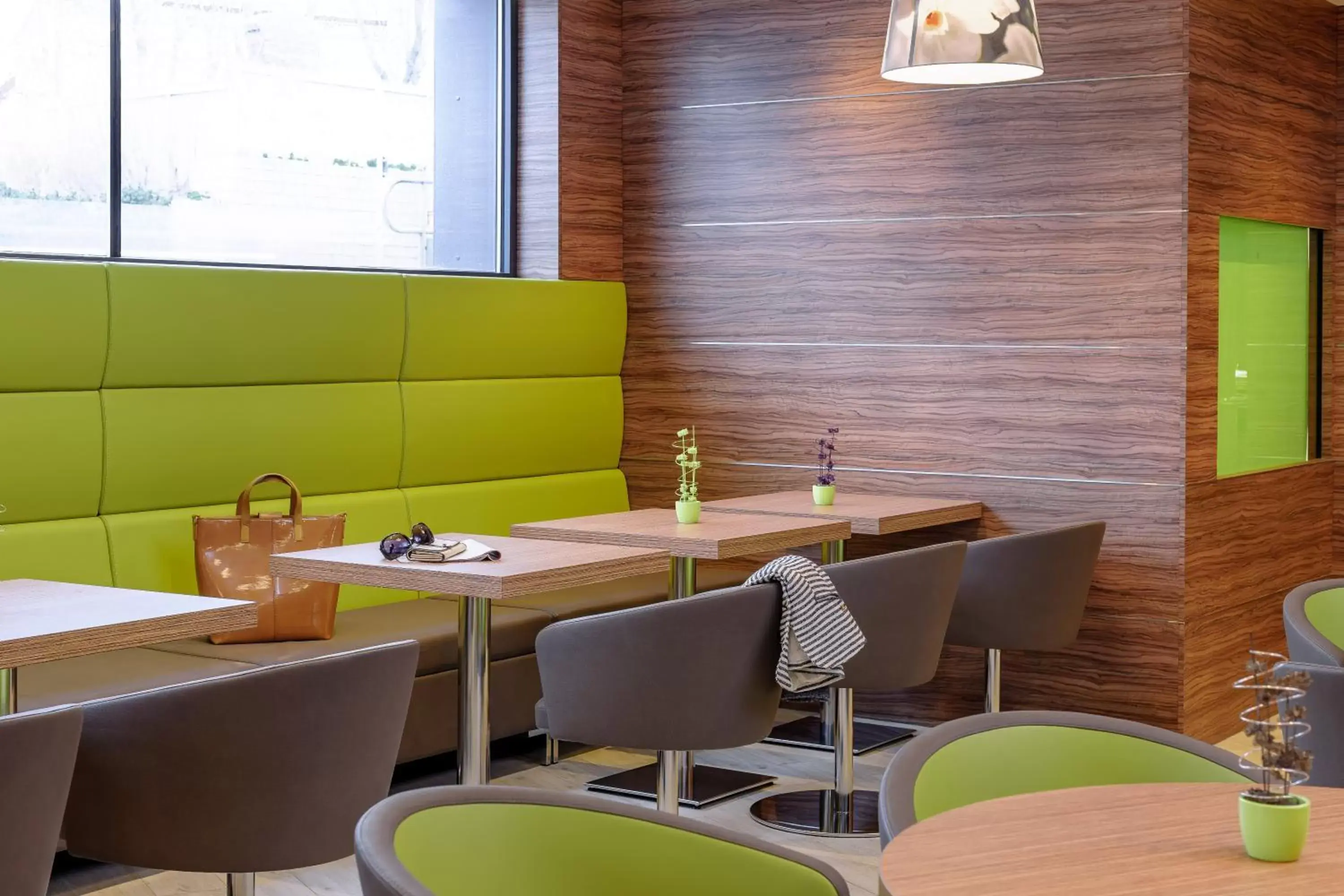 Lounge or bar in Ibis Styles Wien City