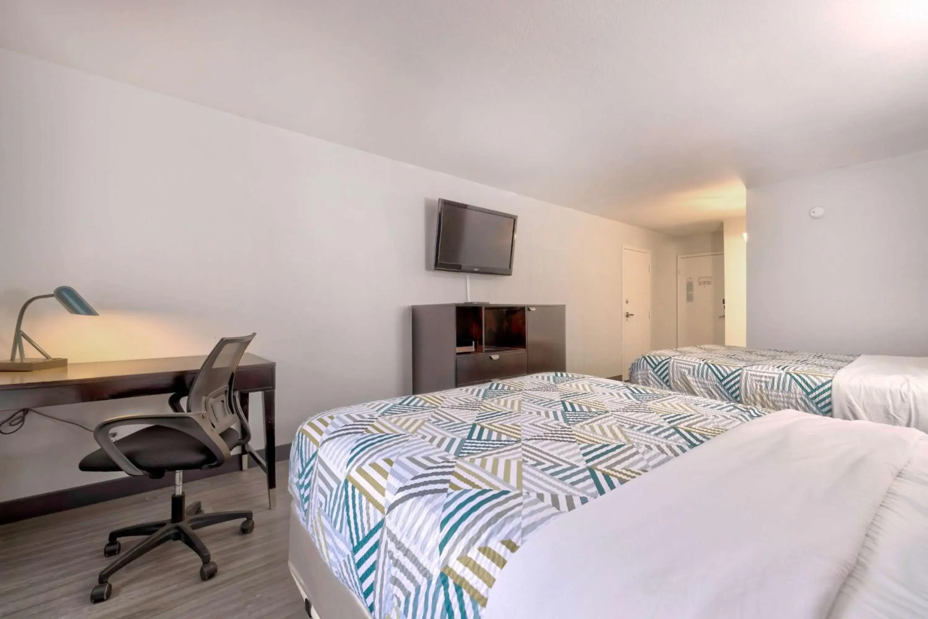 Bedroom in Motel 6 - Bartlesville, OK Bedroom in Motel 6 - Bartlesville, OK