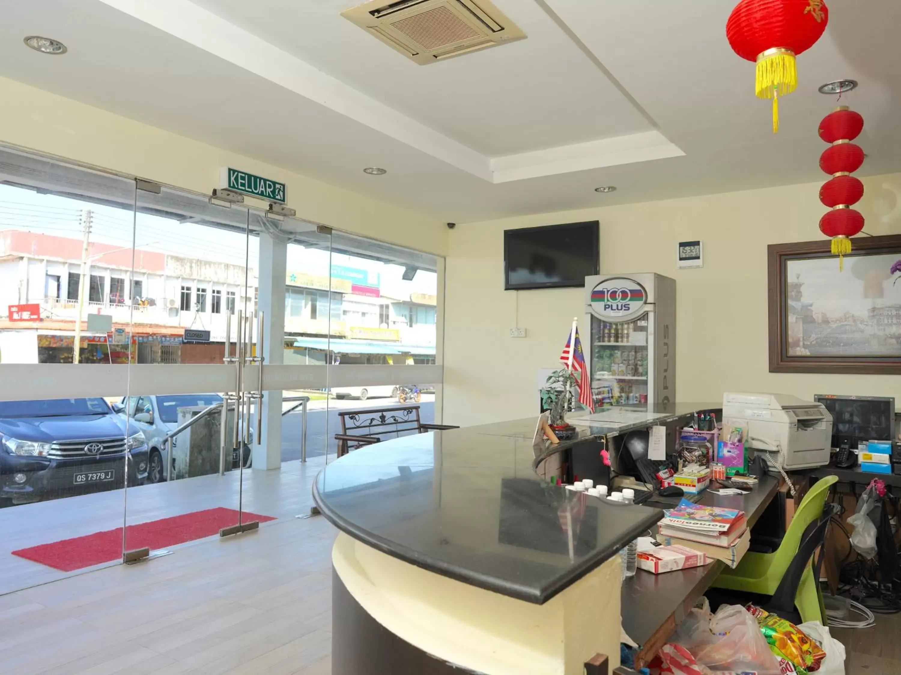 Lobby or reception in OYO 89544 Utama Inn