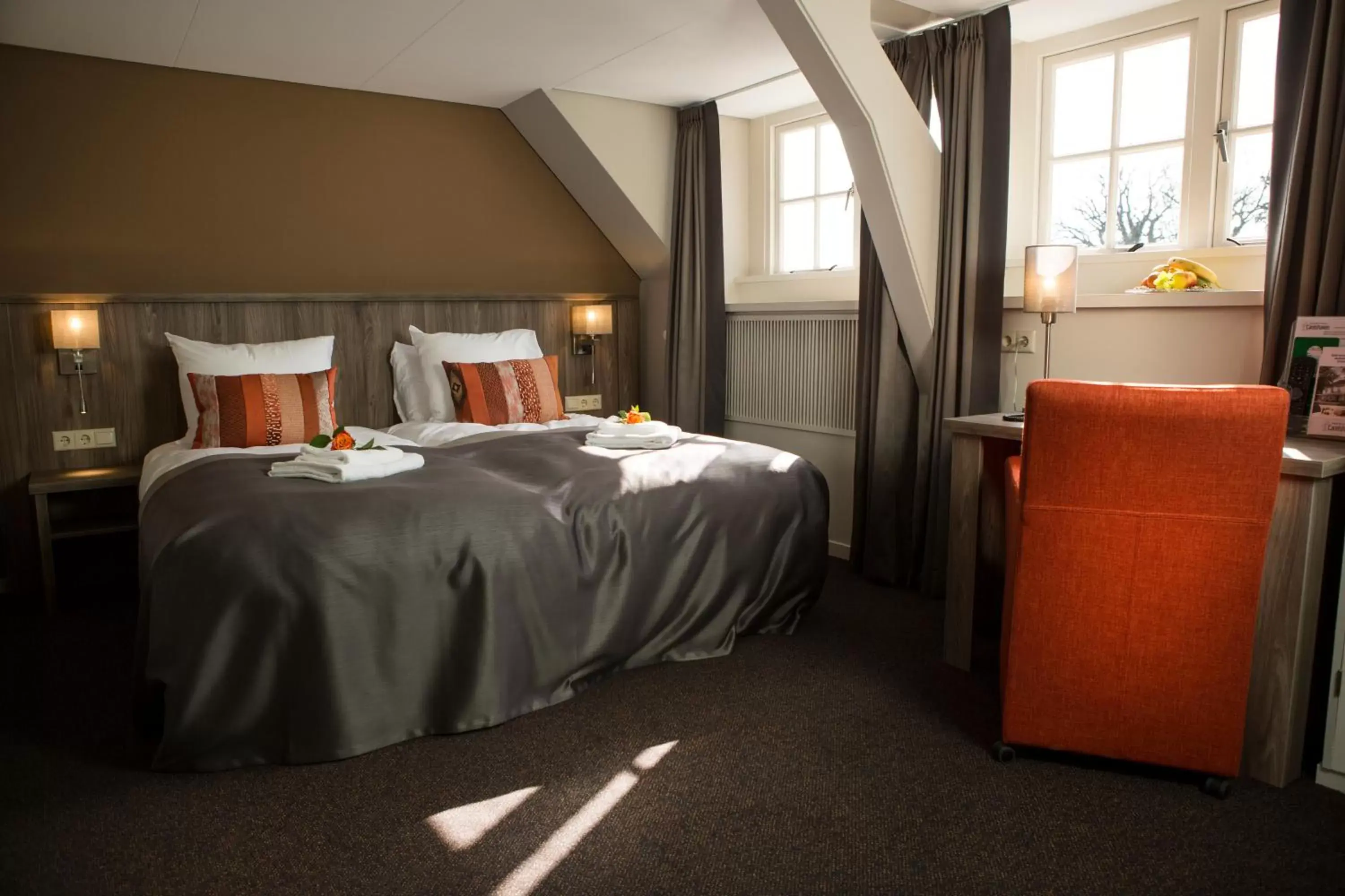 Photo of the whole room, Bed in Landgoed Hotel & Restaurant Carelshaven
