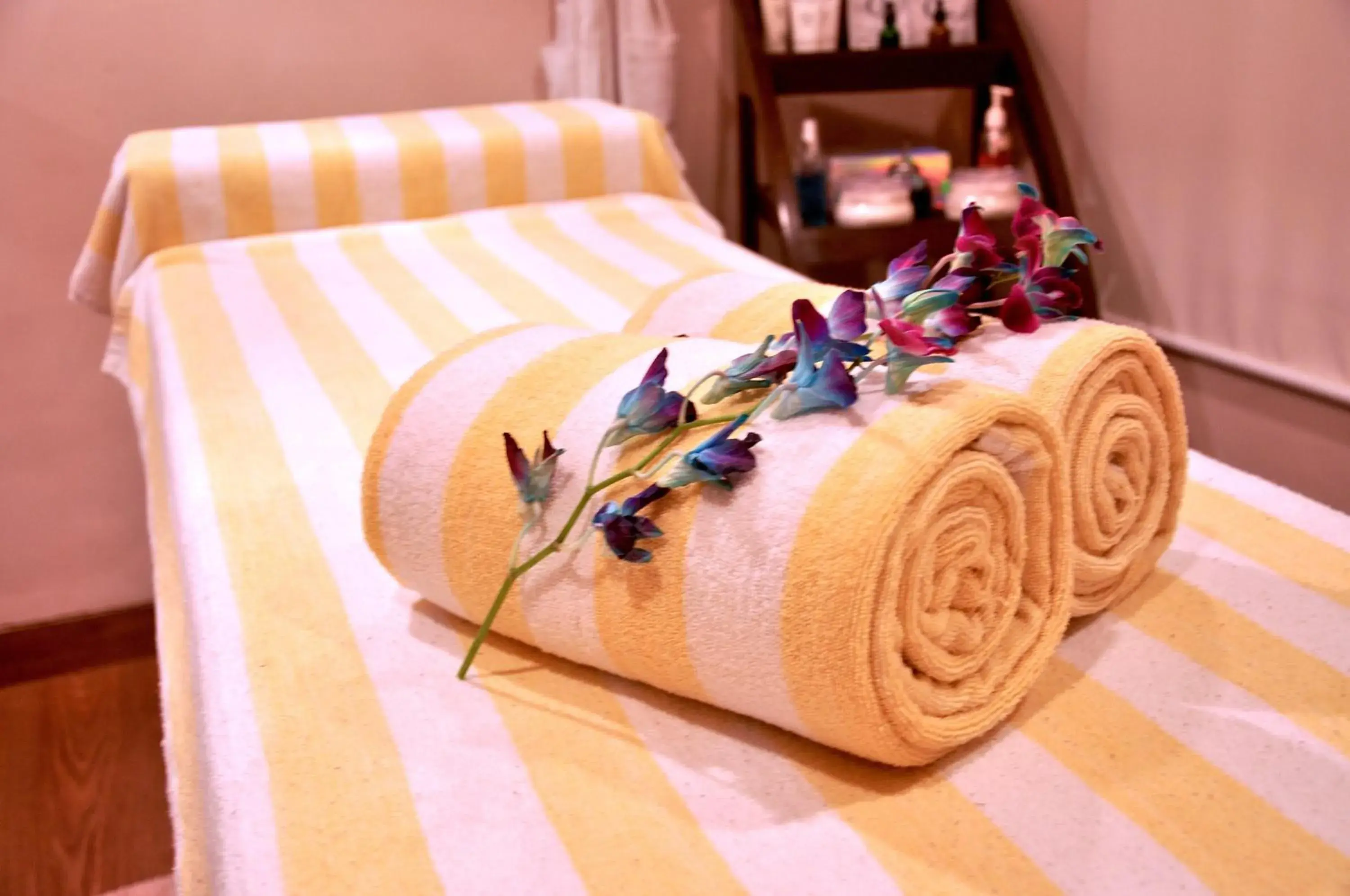 Spa and wellness centre/facilities, Bed in Fortune Sector 27, Noida - Member ITC Hotels' Group Spa and wellness centre/facilities, Bed in Fortune Sector 27, Noida - Member ITC Hotels' Group