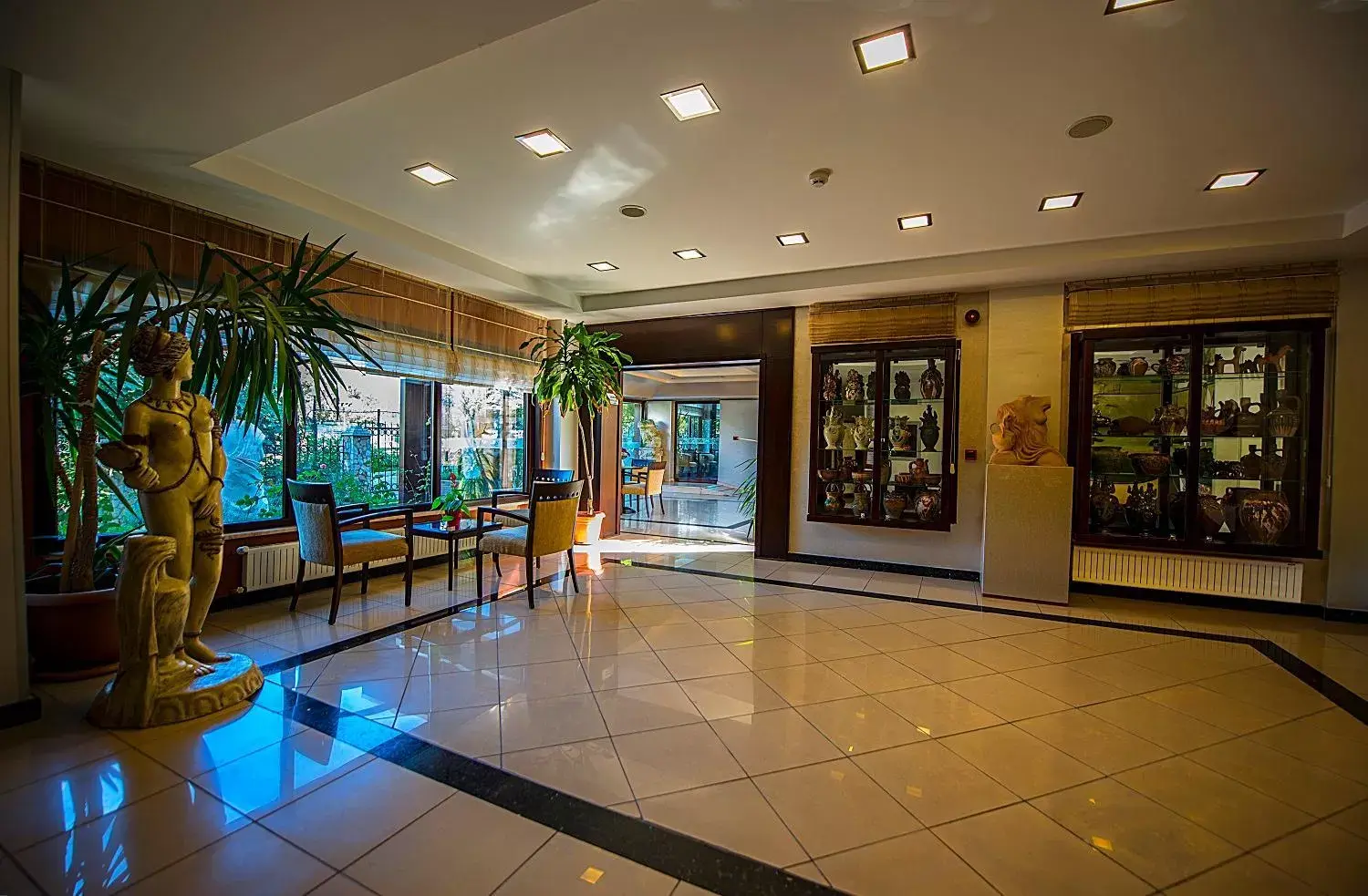 Decorative detail, Lobby/Reception in Iris Hotel