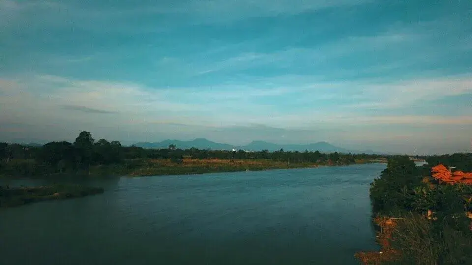 Natural Landscape in Scenic Riverside Resort