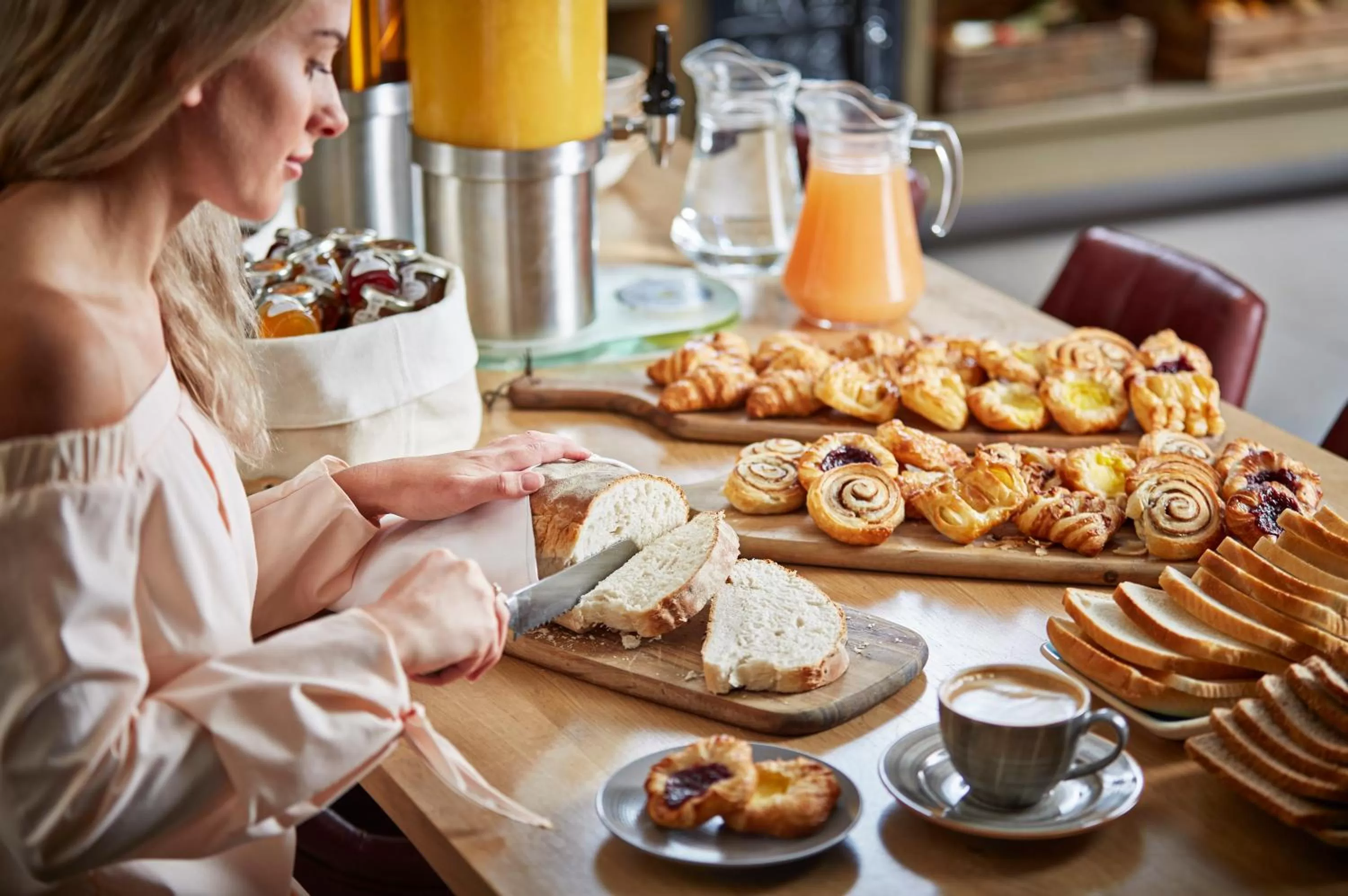 Breakfast in Lion Quays Resort