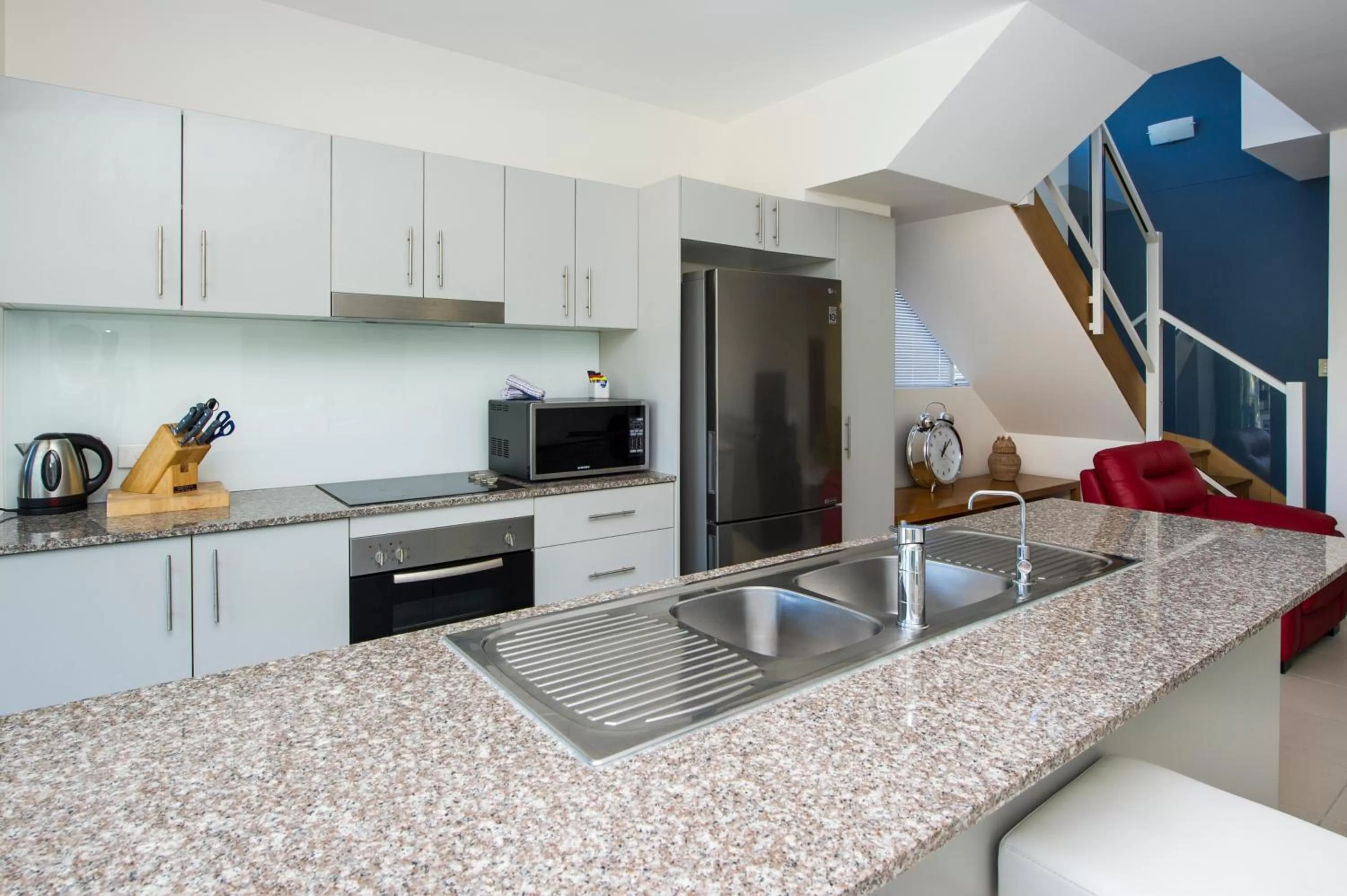 Beachside Magnetic Harbour Apartments