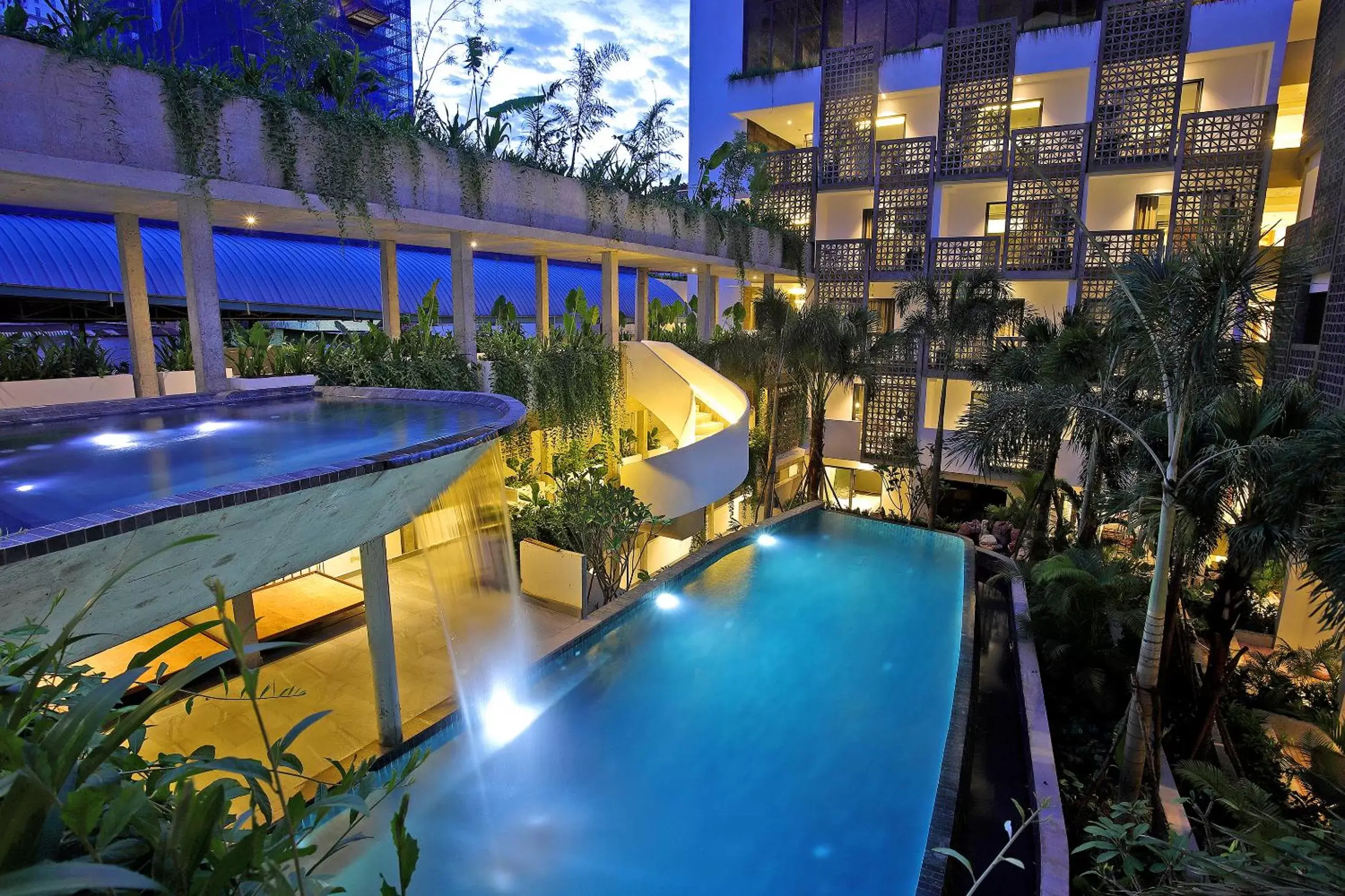 Swimming Pool in Baitong Hotel & Resort Phnom Penh