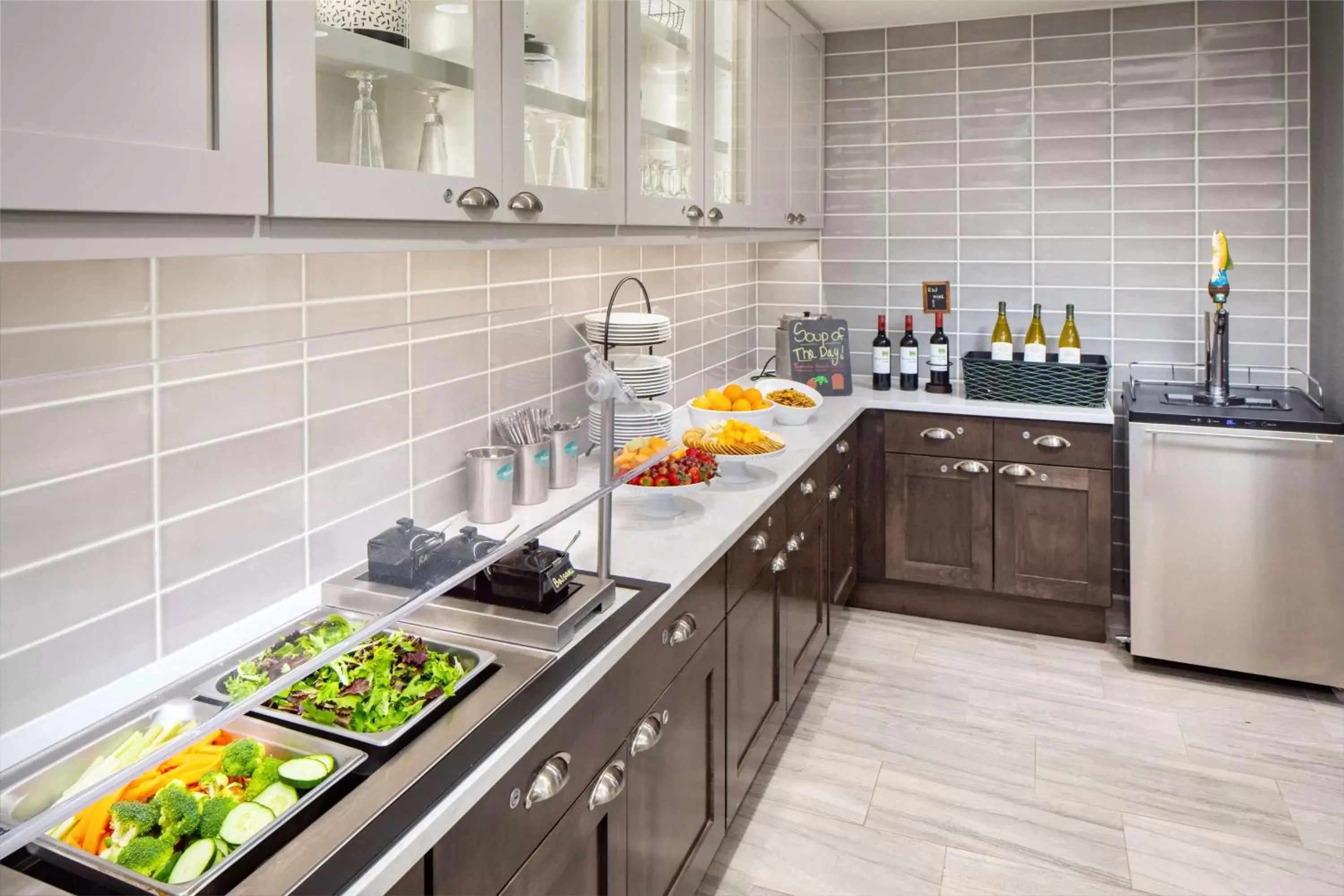 Dining area, Kitchen/Kitchenette in Homewood Suites by Hilton Atlanta - Buckhead