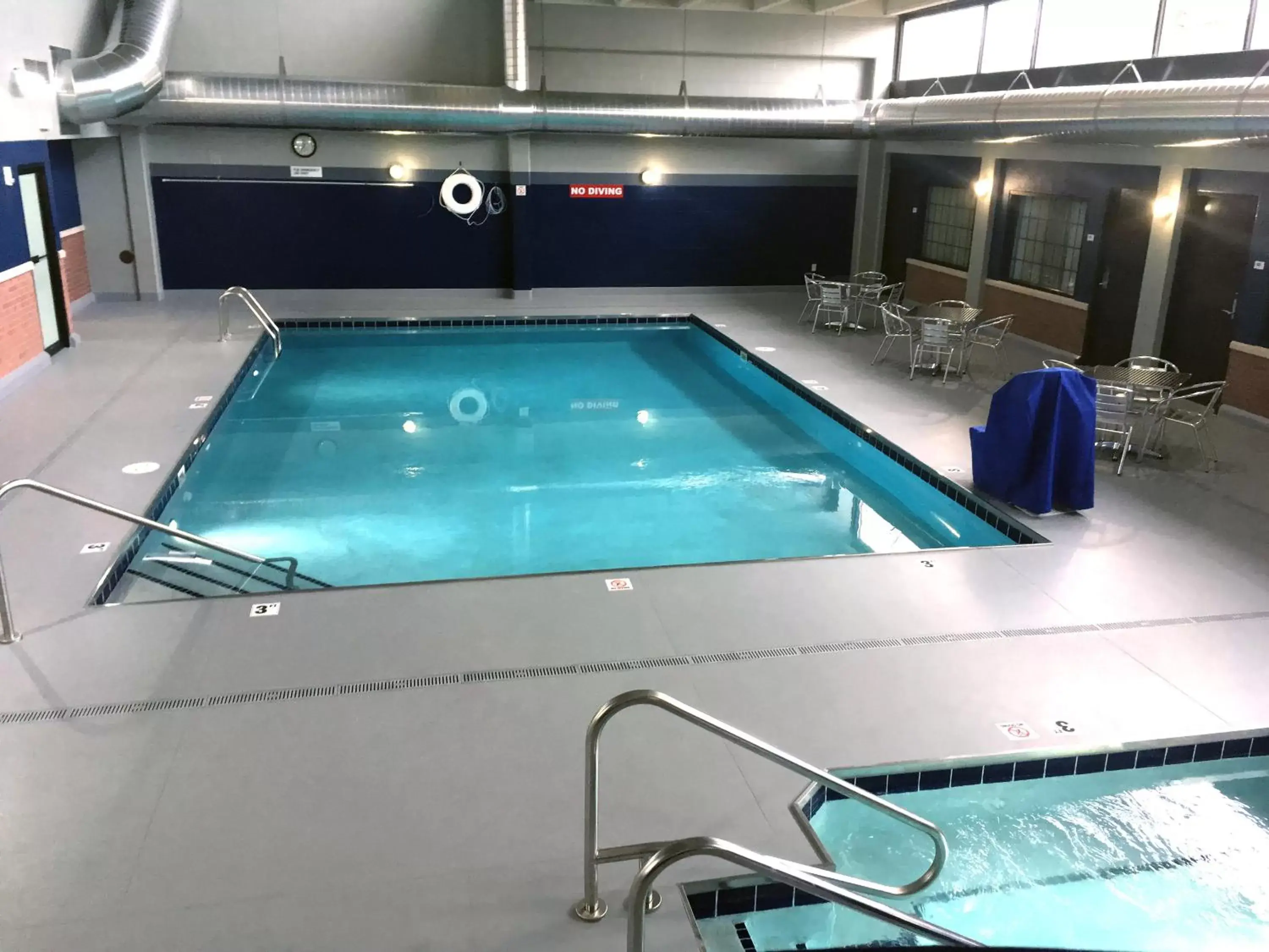 Pool view, Swimming Pool in Radisson Hotel La Crosse