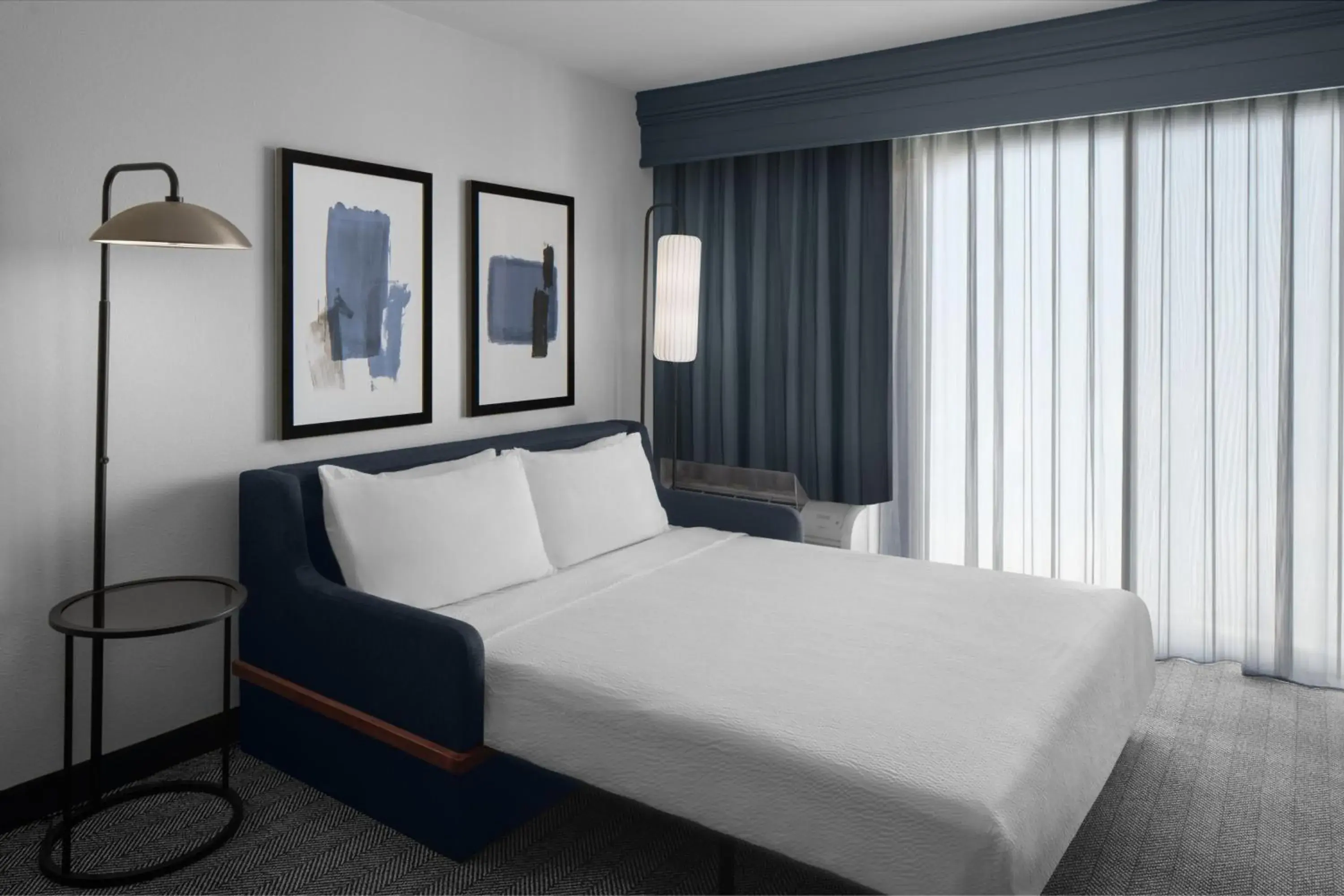 Photo of the whole room, Bed in Courtyard by Marriott Phoenix West/Avondale