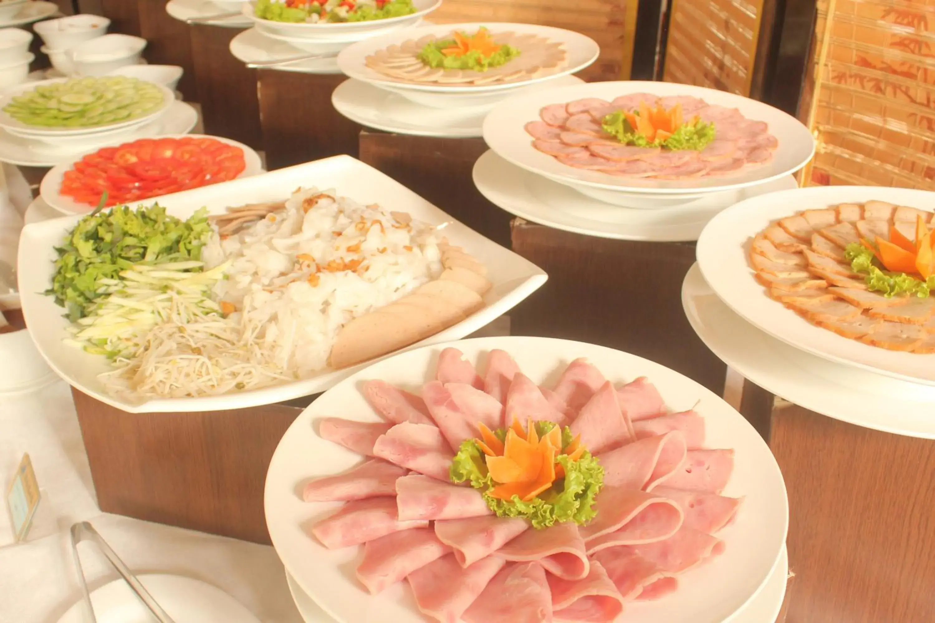 Restaurant/places to eat in Phu Van Resort & Spa