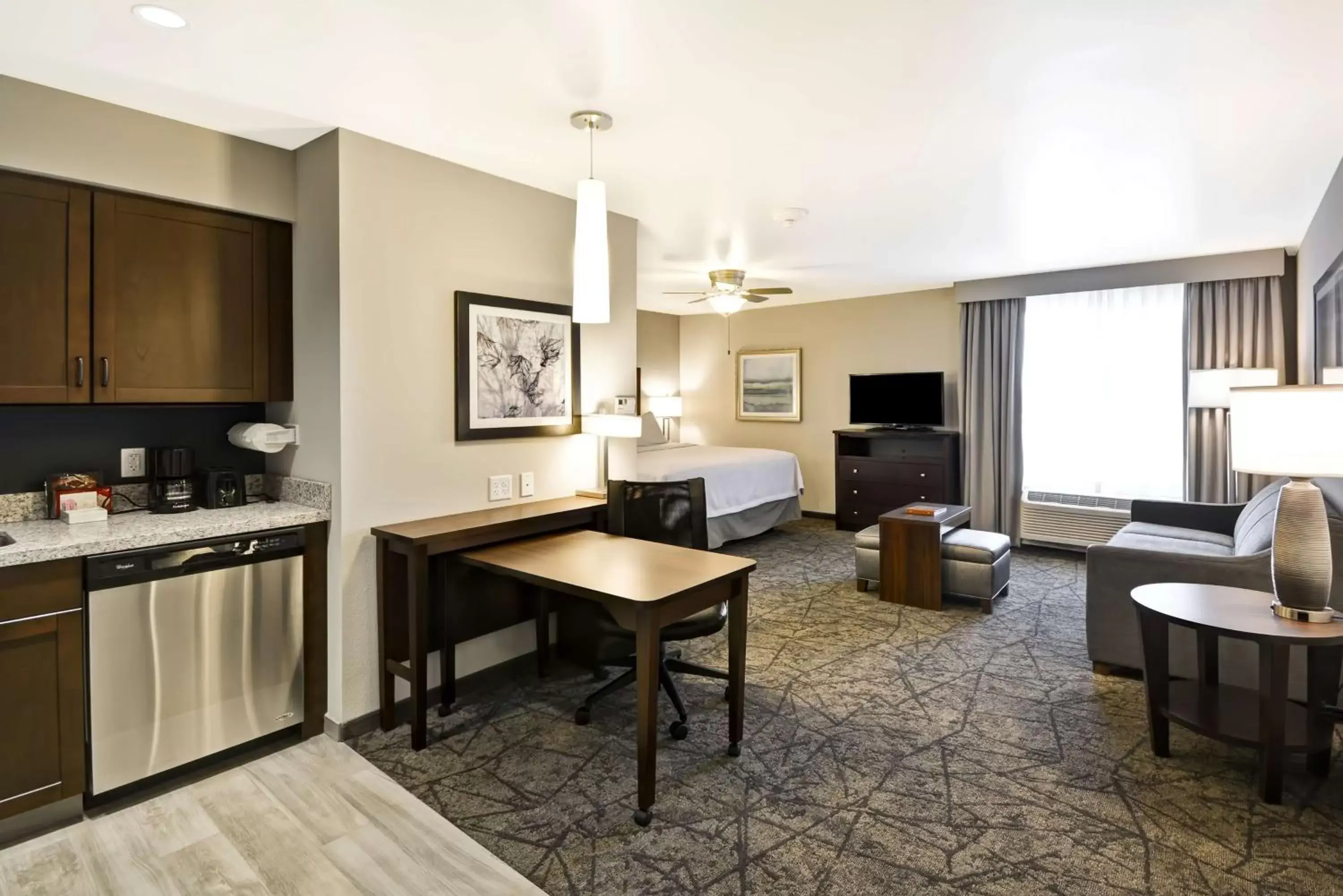 Bedroom, Seating Area in Homewood Suites By Hilton Phoenix Tempe Asu Area