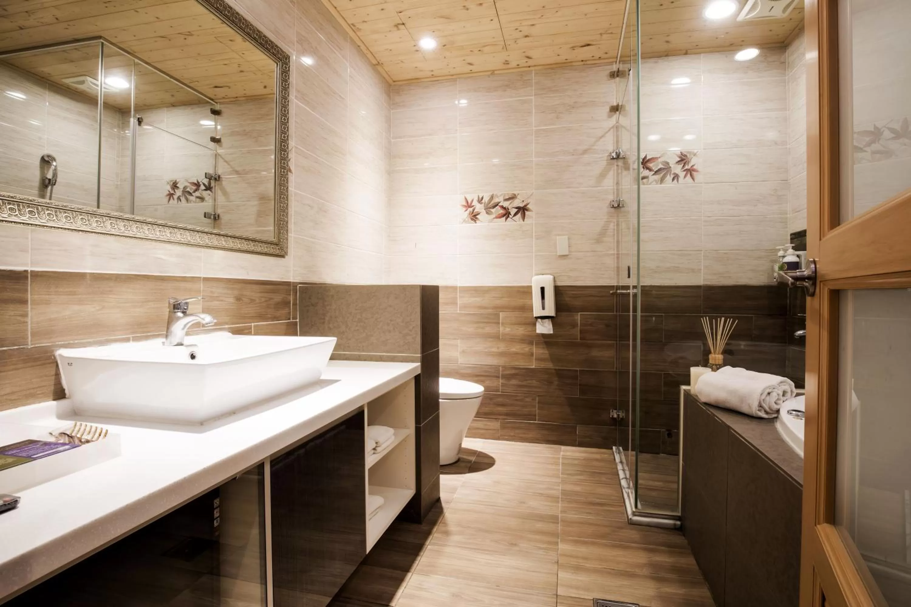 Bathroom in Duo Romance Hotel