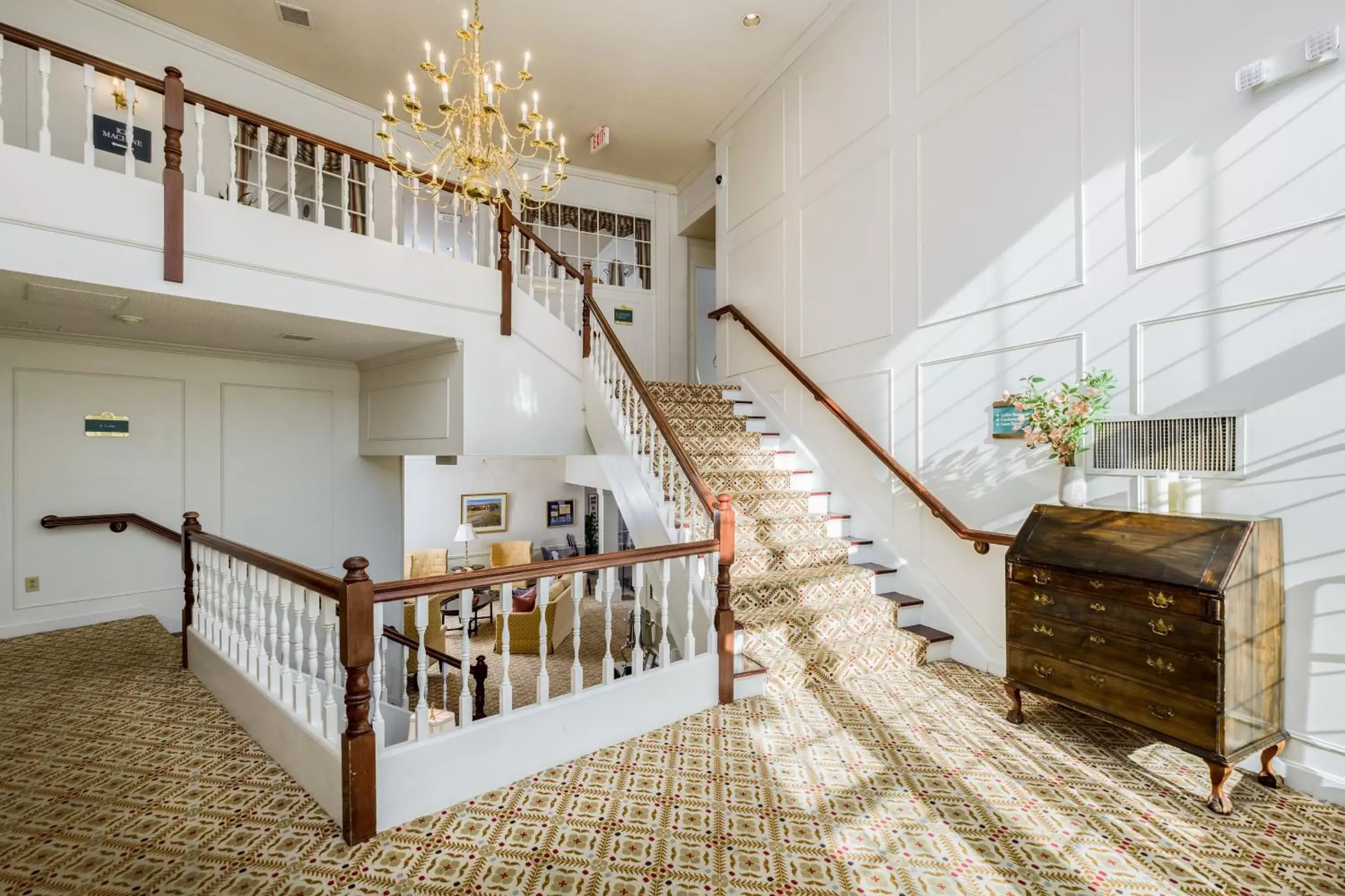 The Farmington Inn and Suites The Farmington Inn and Suites