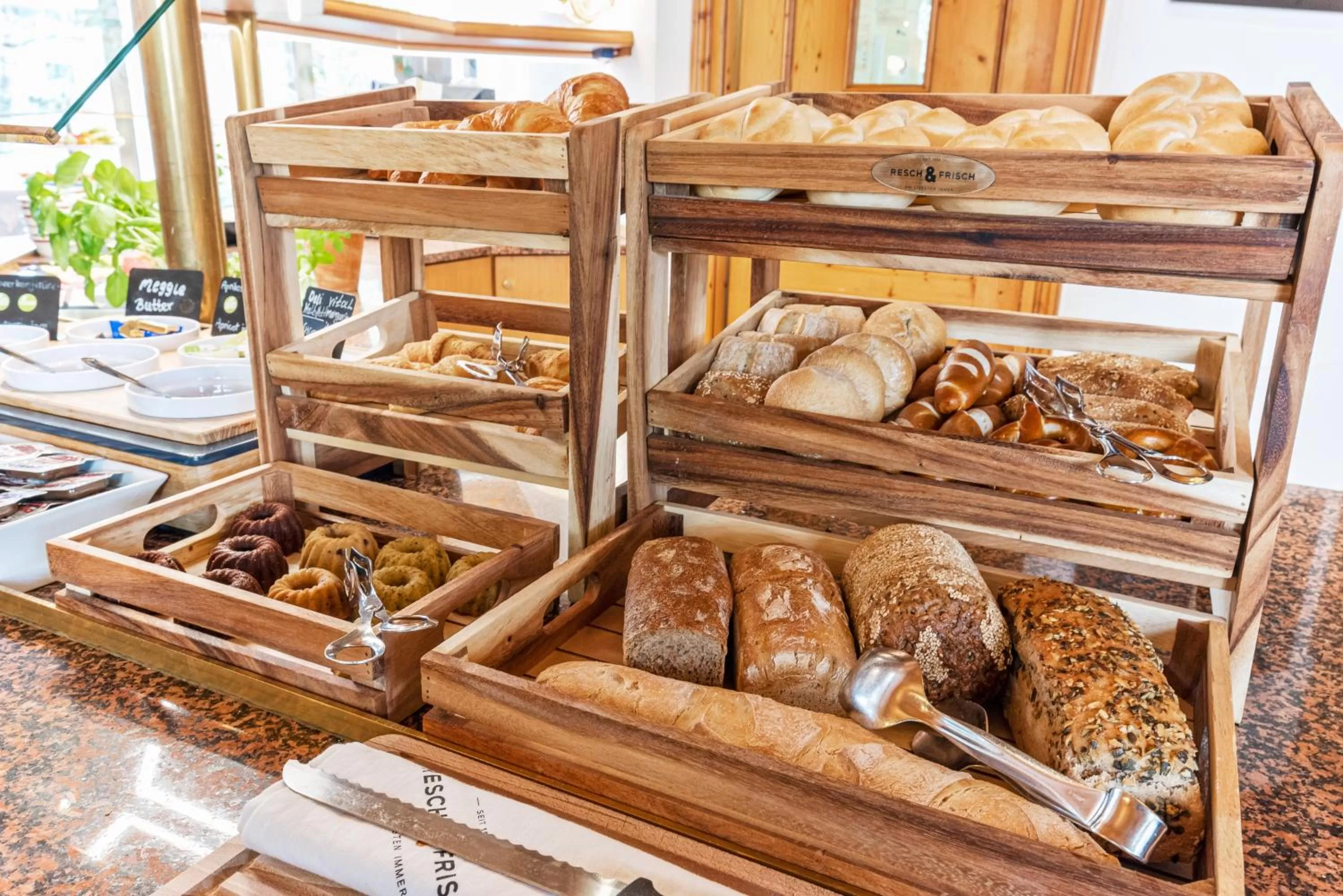 Breakfast in King's Hotel Center Superior