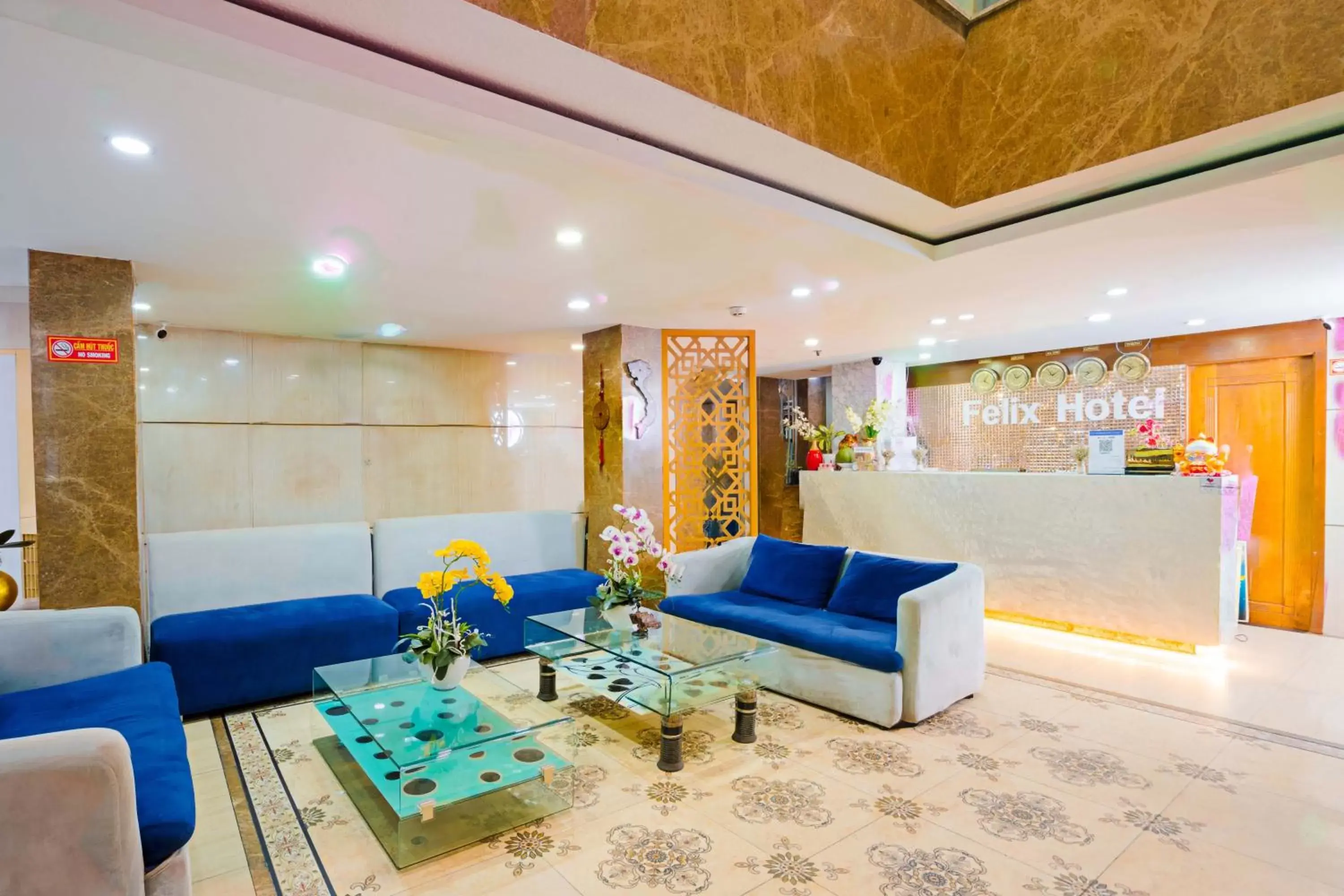 Lobby or reception in Felix Hotel Lobby or reception in Felix Hotel