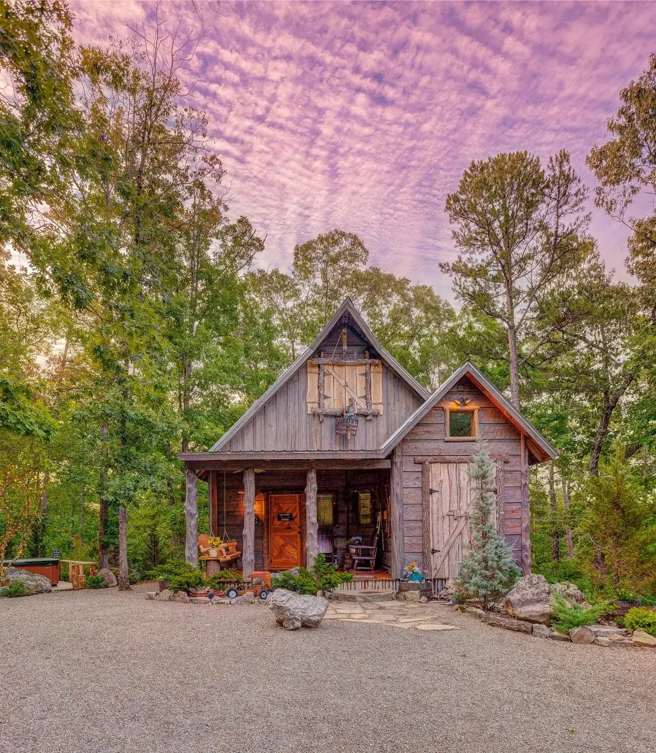 Property Building in Fox Pass Cabins