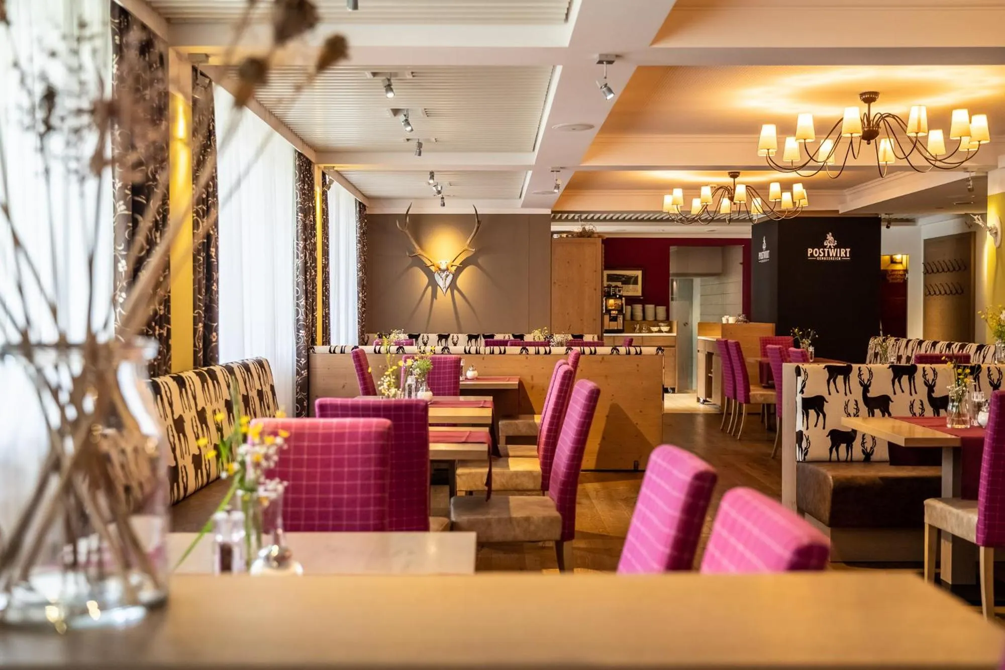 Restaurant/places to eat in Landhotel Postwirt