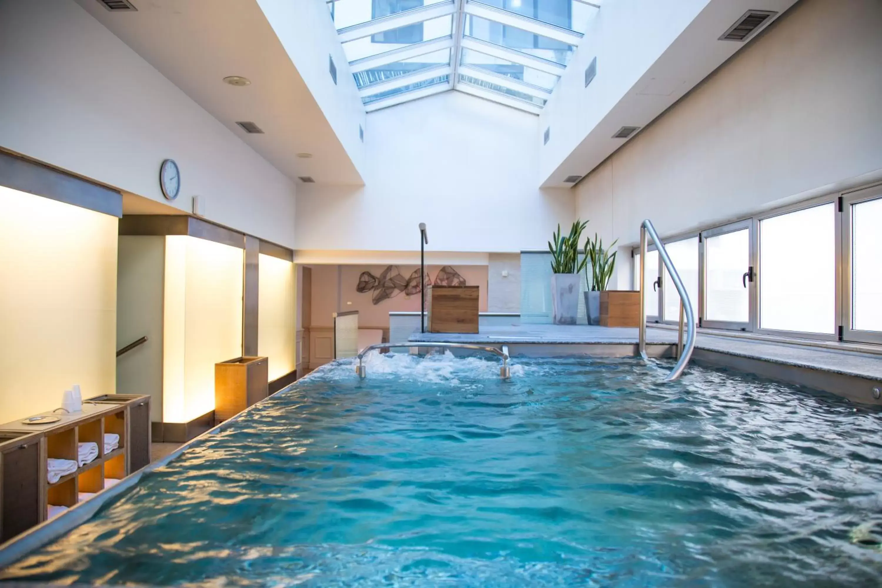 Swimming Pool in Alvear Palace Hotel - Leading Hotels of the World Swimming Pool in Alvear Palace Hotel - Leading Hotels of the World