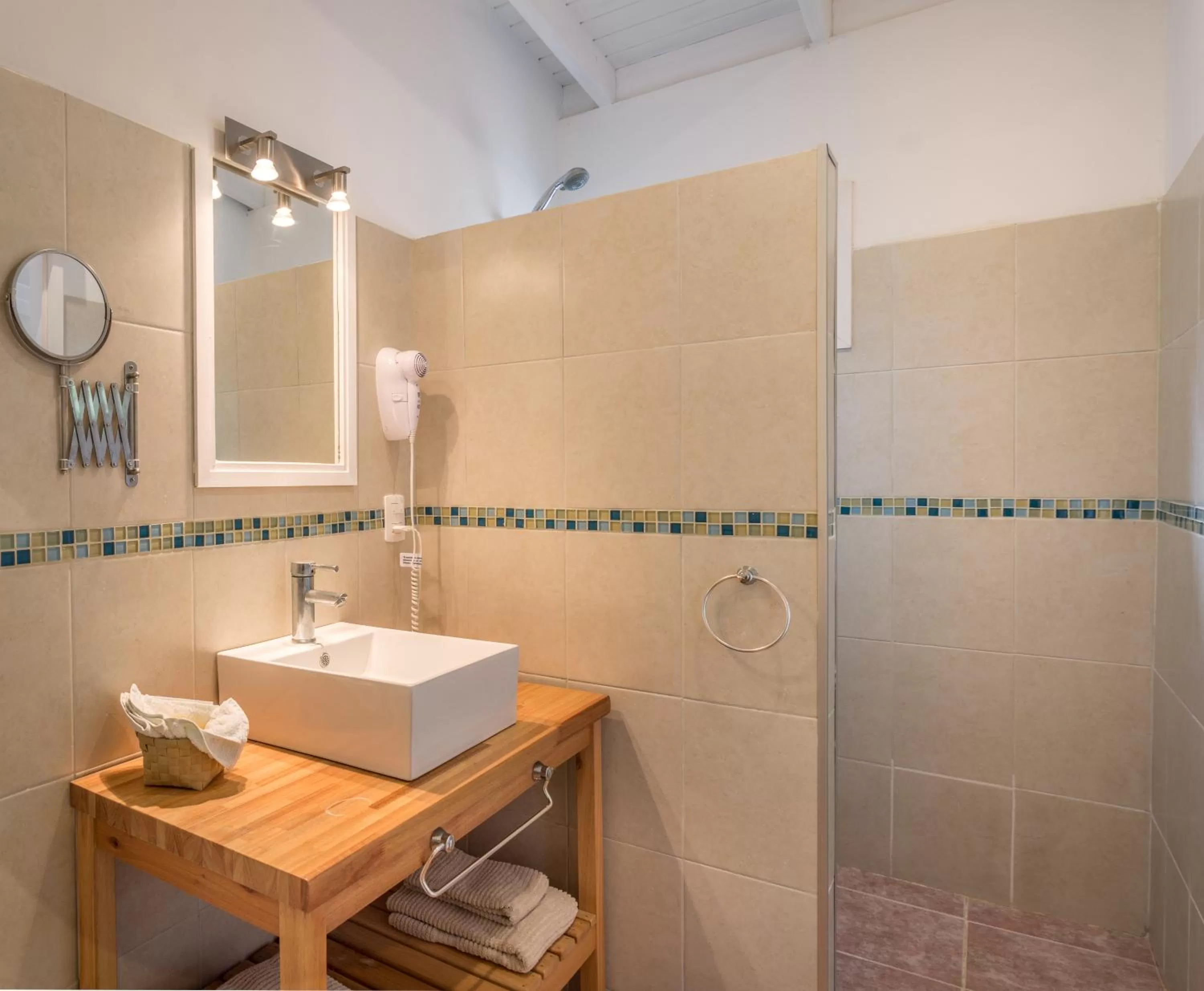 Bathroom in La Maison Suites & Gastronomía