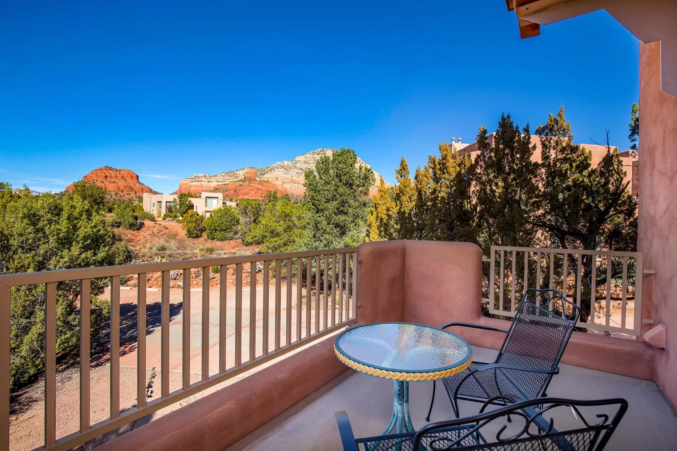 Mountain view, Balcony/Terrace in Alma De Sedona Inn B&B