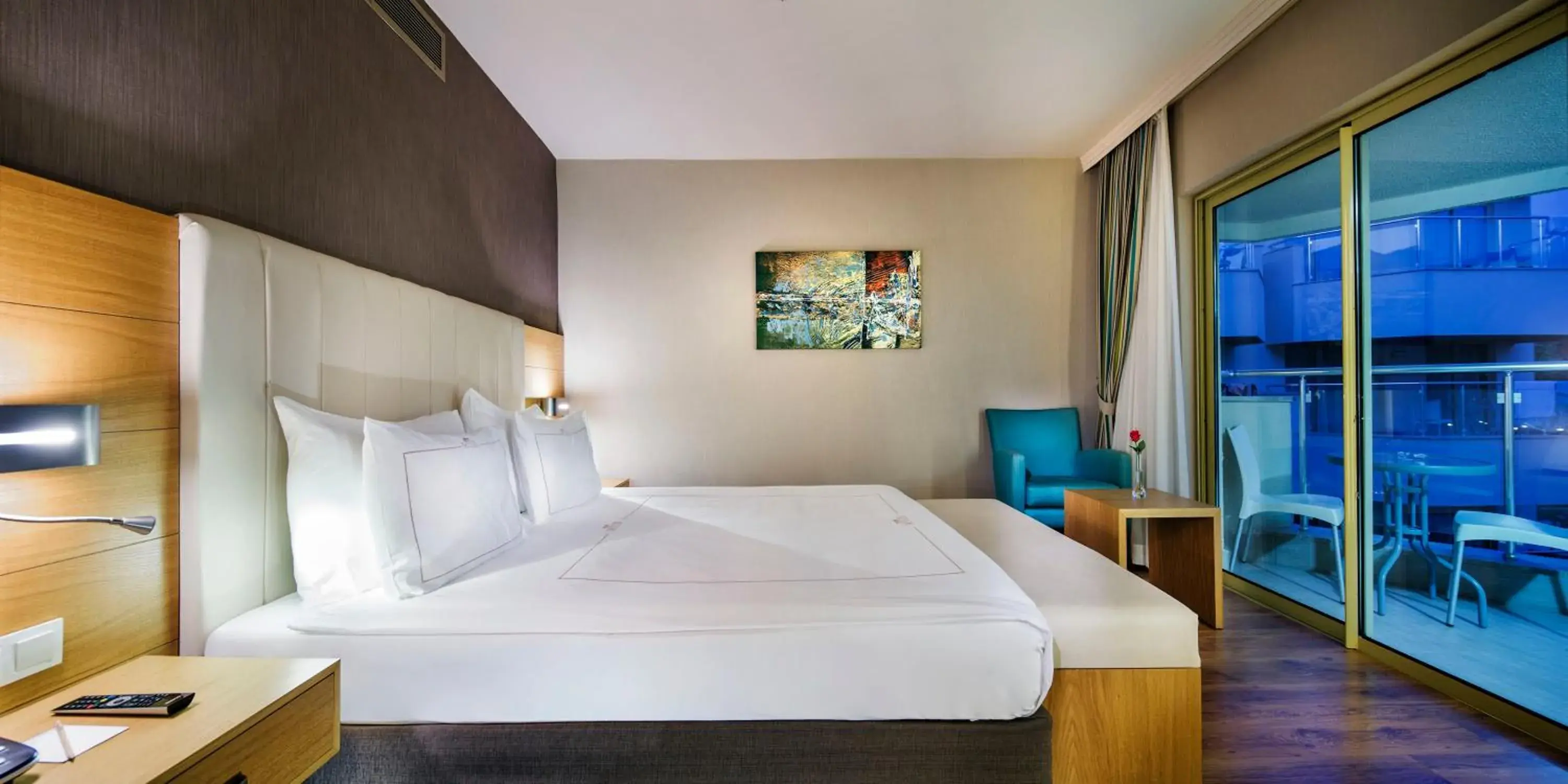 Bedroom, Bed in Bellis Deluxe Hotel