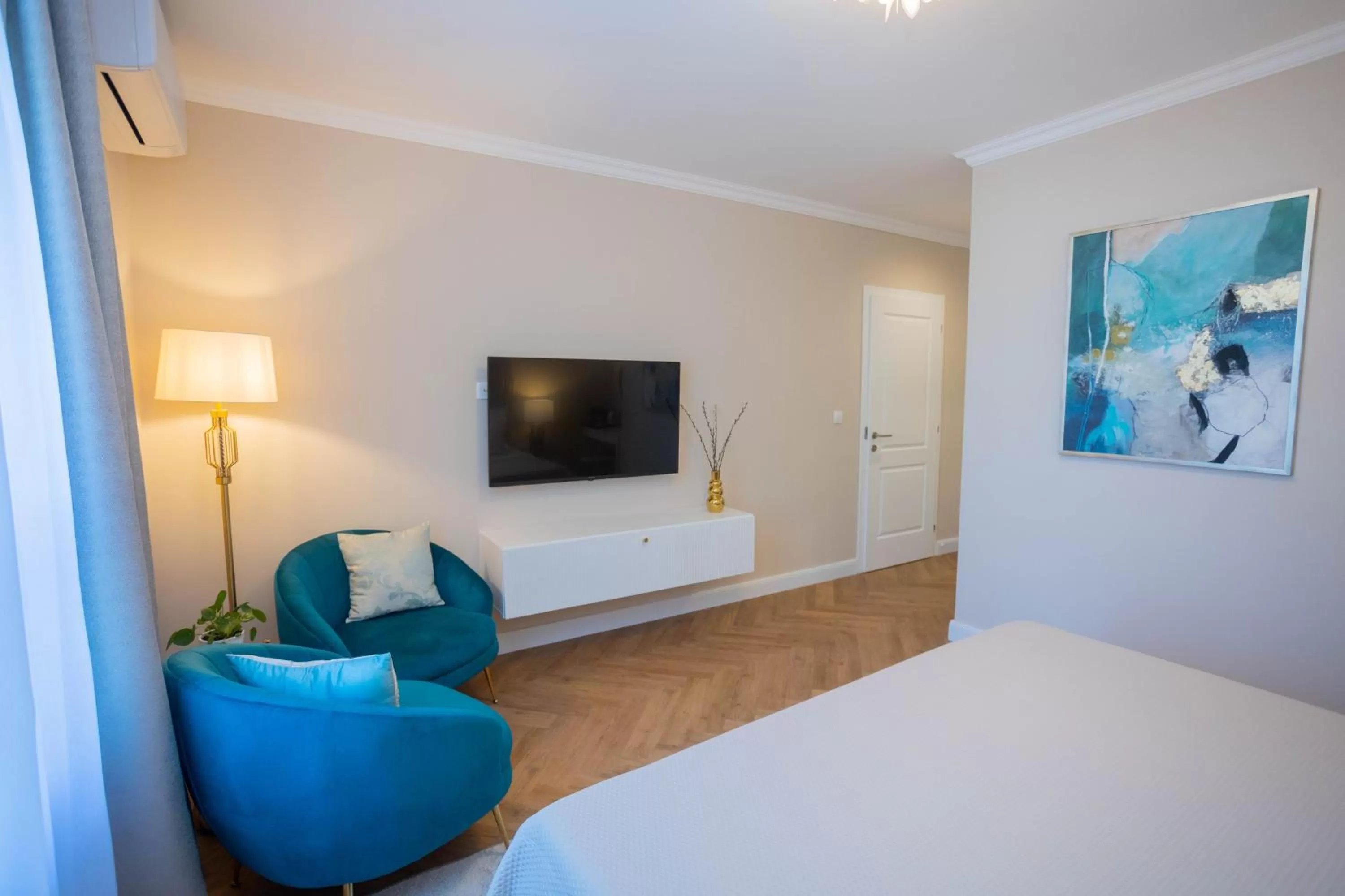 Bedroom in City and Style Luxury Rooms Split