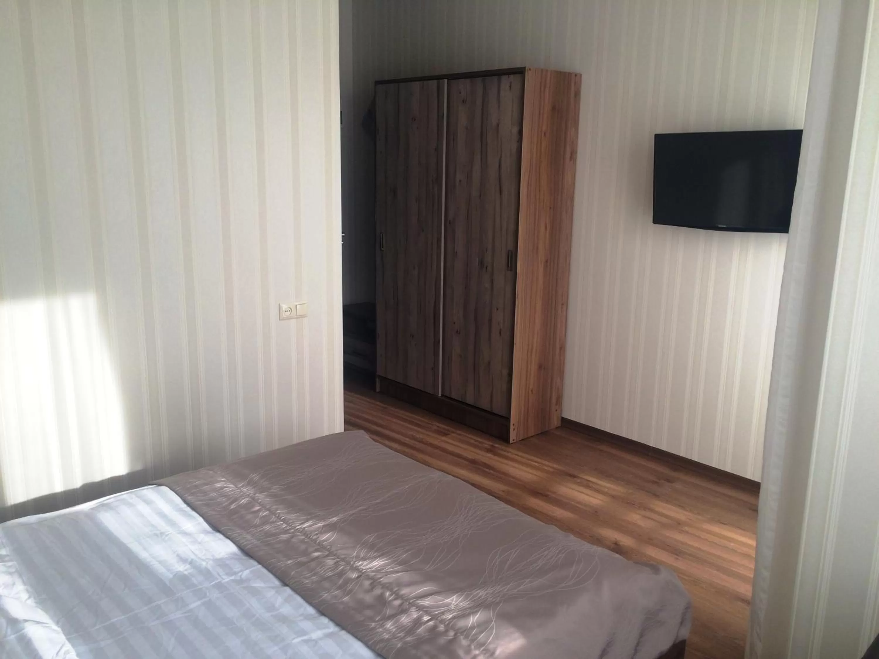 Photo of the whole room in Hotel Gureli