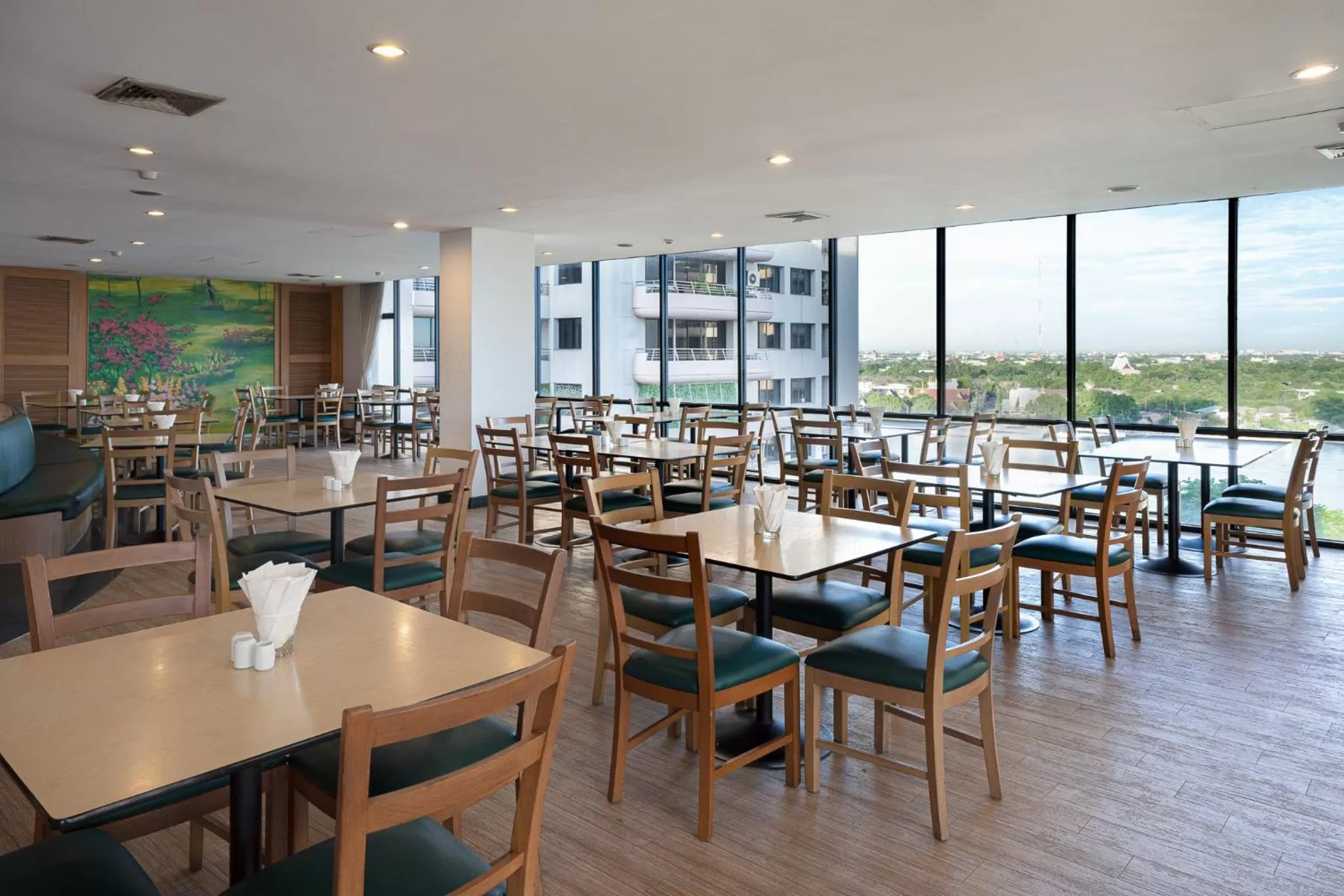 Restaurant/places to eat in Riverine Place Hotel and Residence