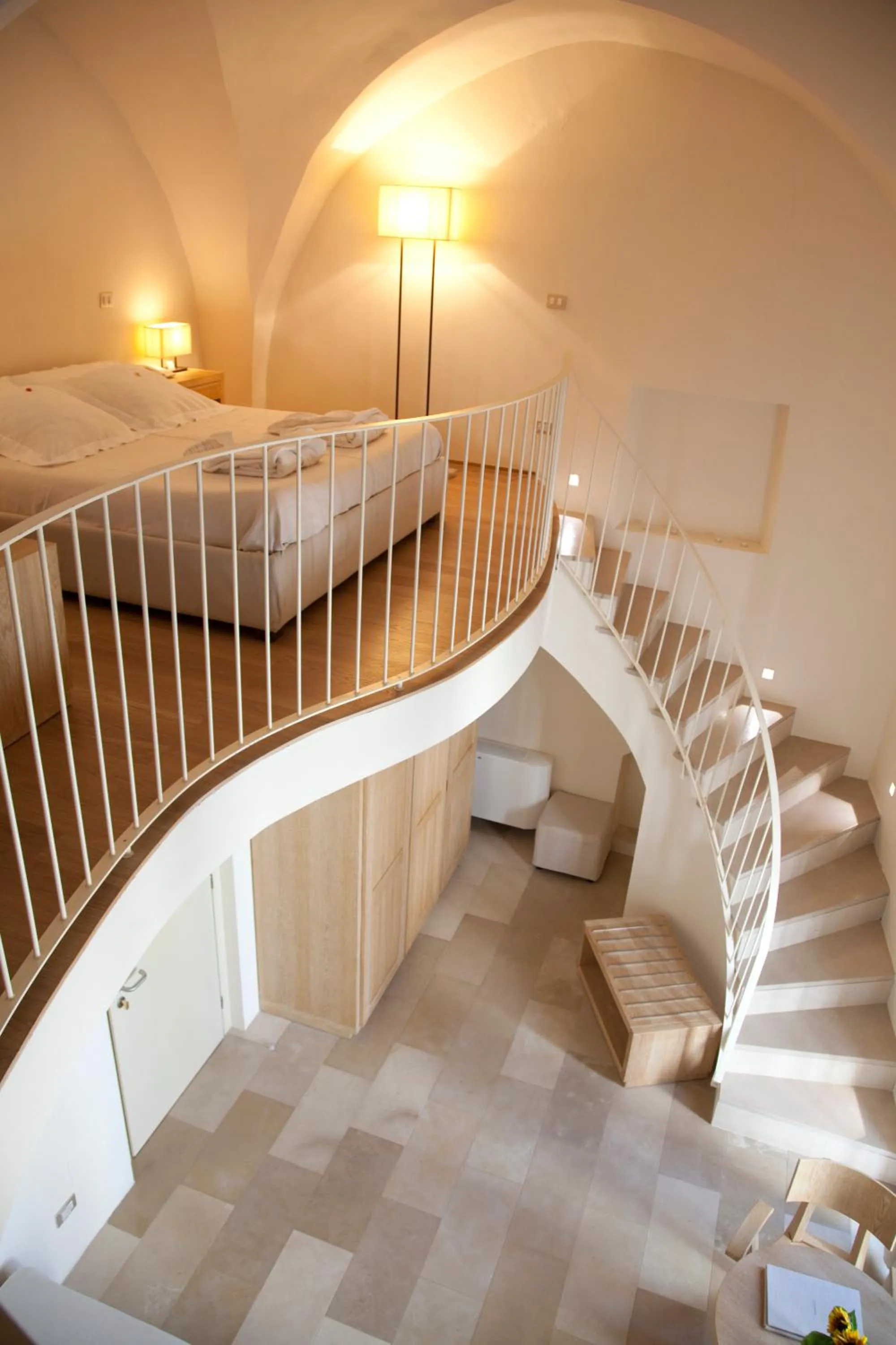 Photo of the whole room, Bed in La Sommità Relais & Chateaux