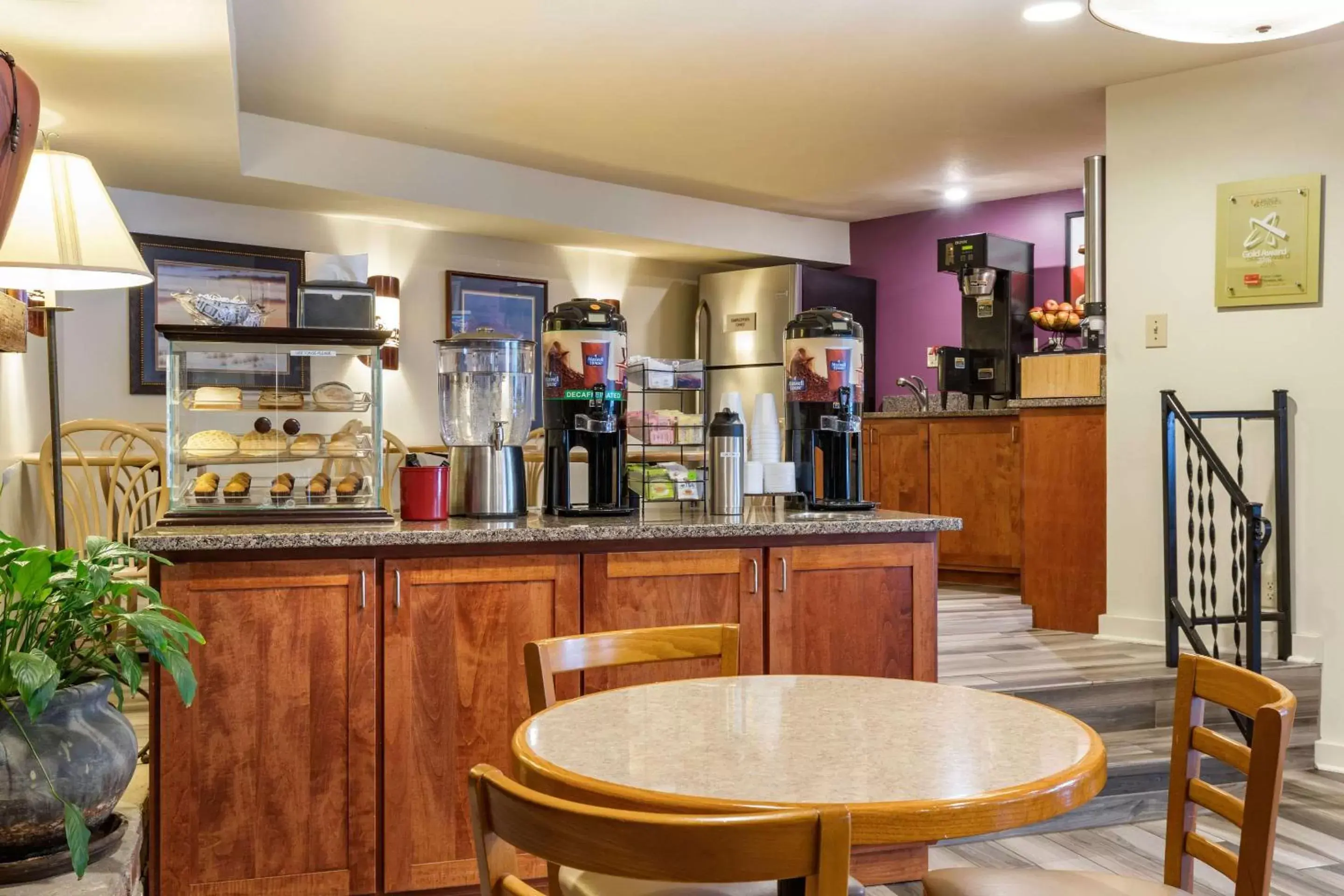 Restaurant/places to eat in Econo Lodge Cherokee Near River Park Restaurant/places to eat in Econo Lodge Cherokee Near River Park