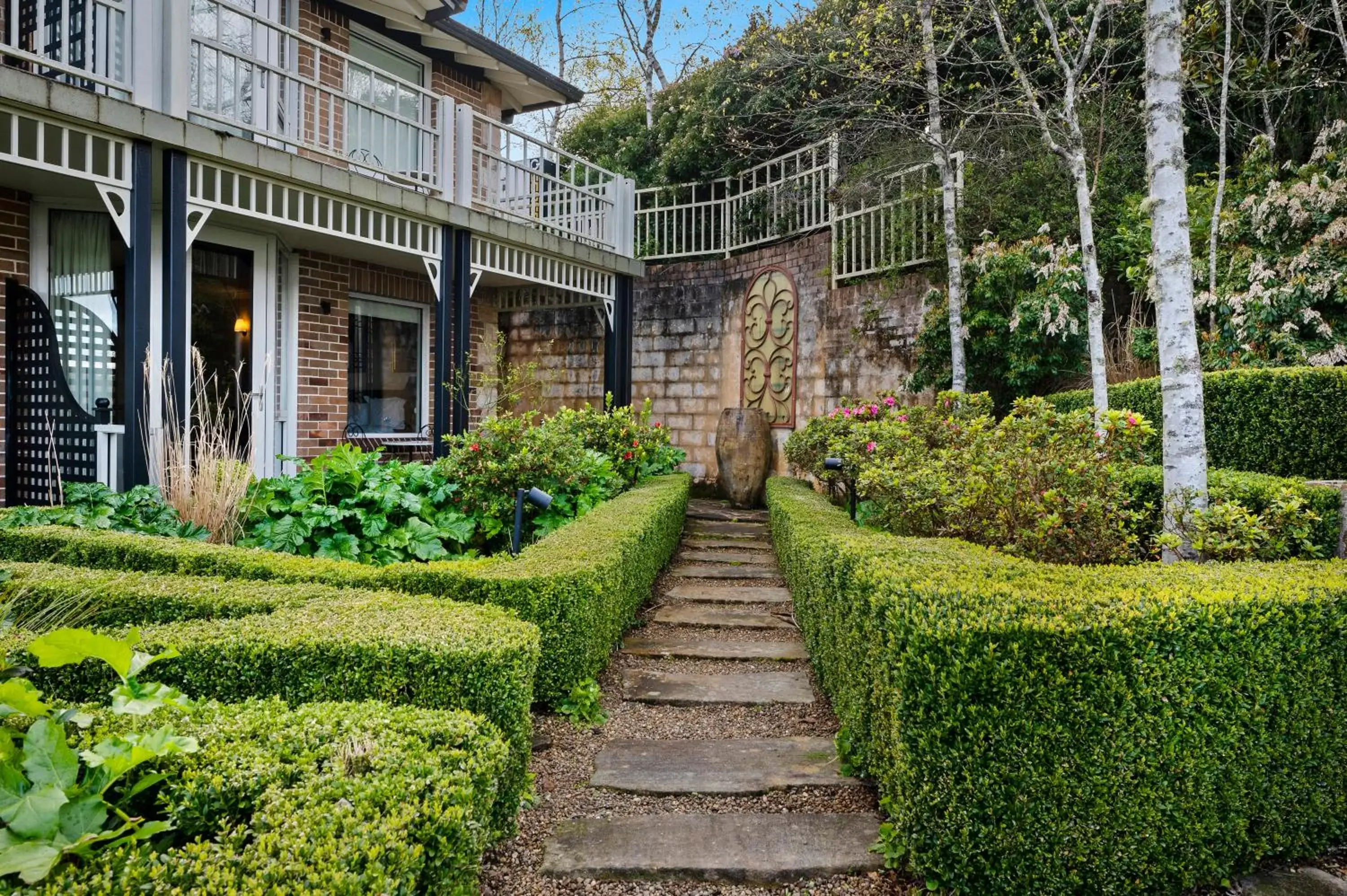 Garden, Property Building in Echoes Boutique Hotel & Restaurant Blue Mountains