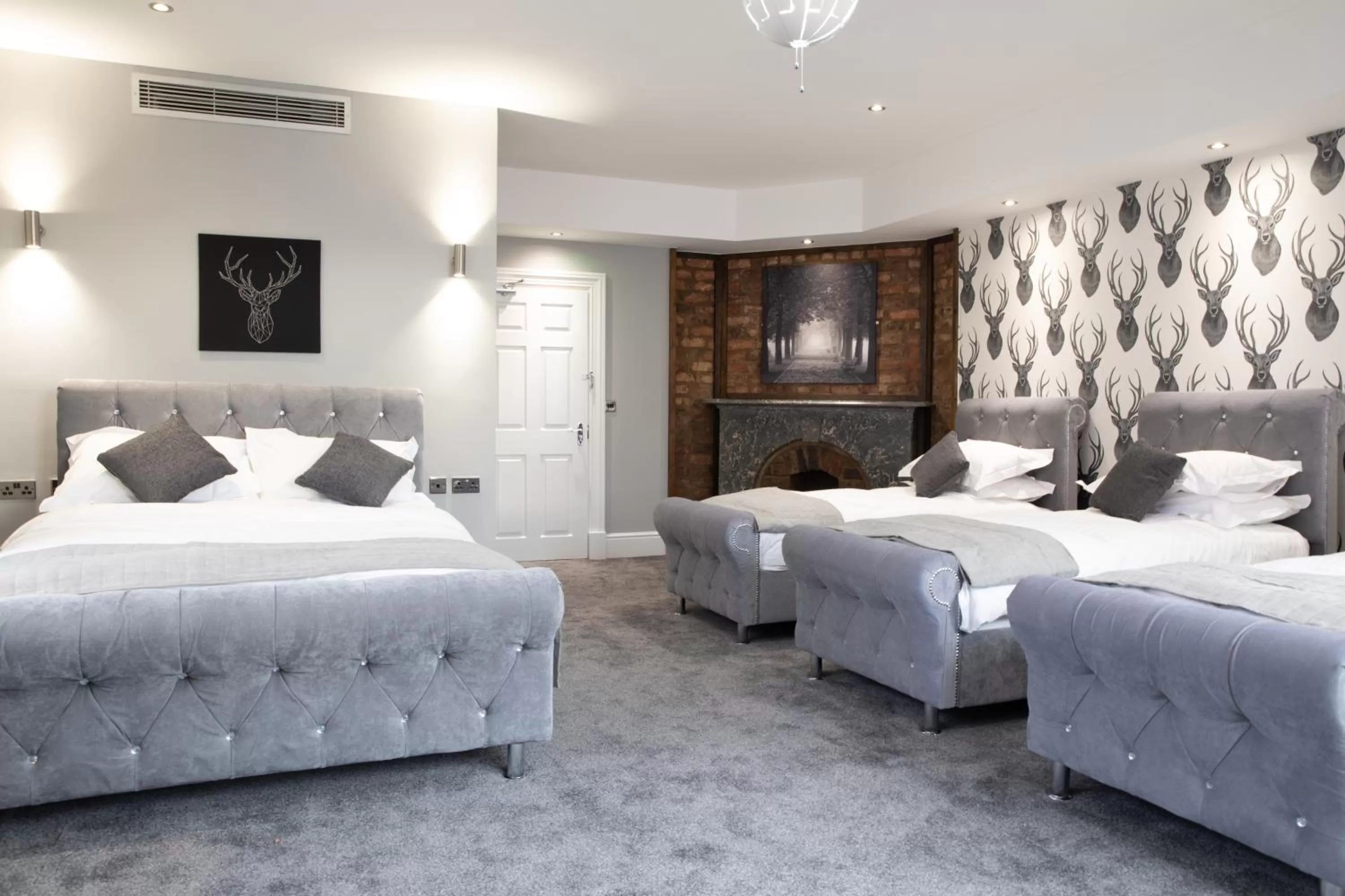 Bed in The Glebe Hotel