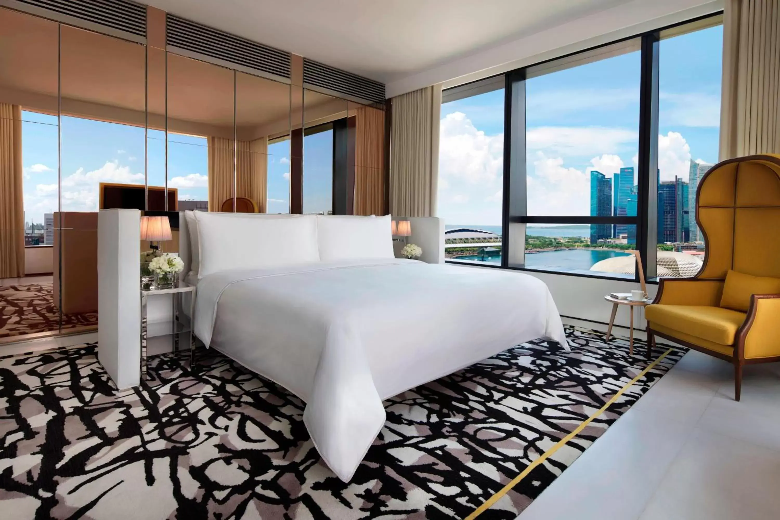 Bedroom, Mountain View in JW Marriott Hotel Singapore South Beach