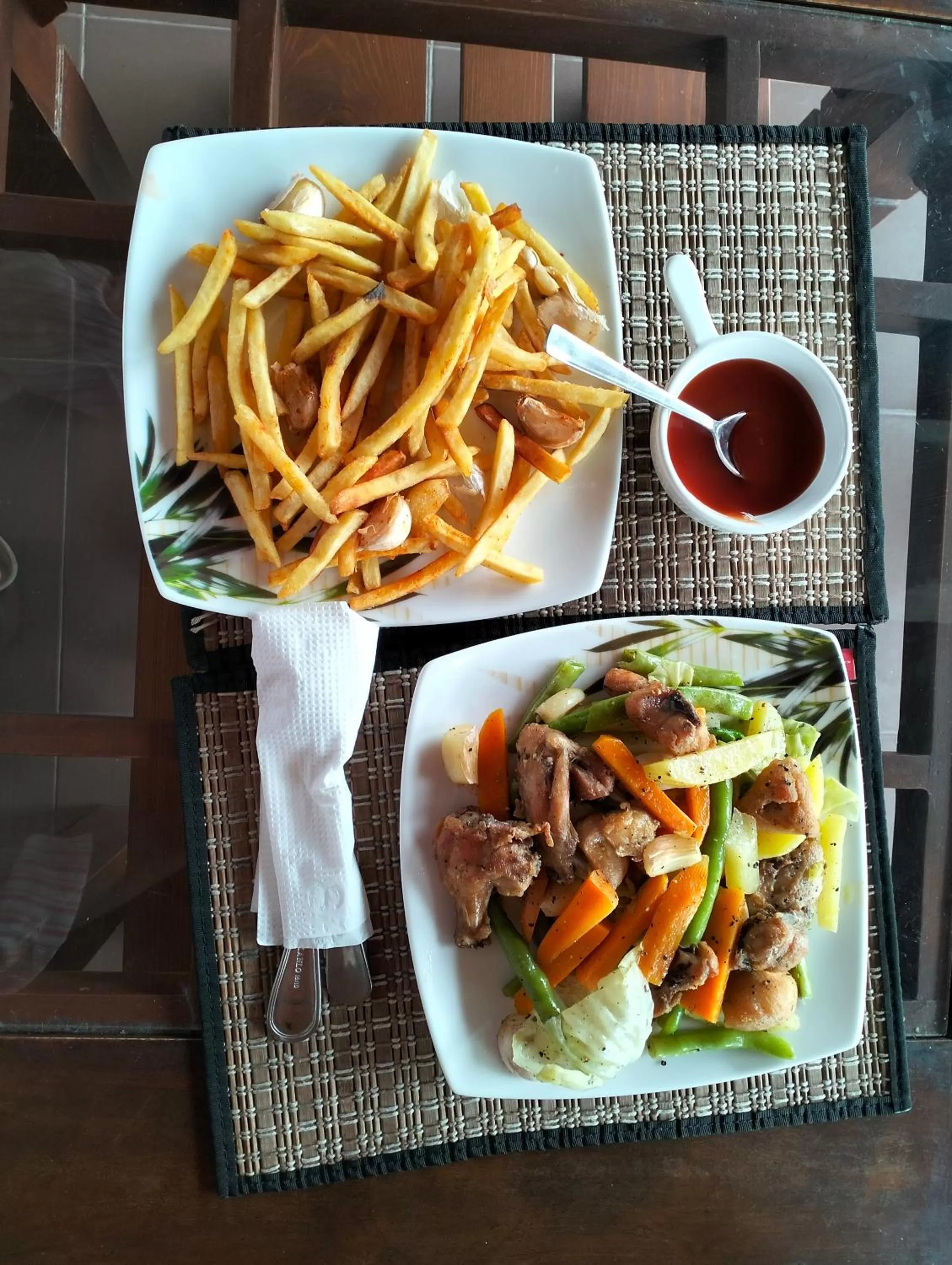 Food in Otha Shy Airport Transit Hotel