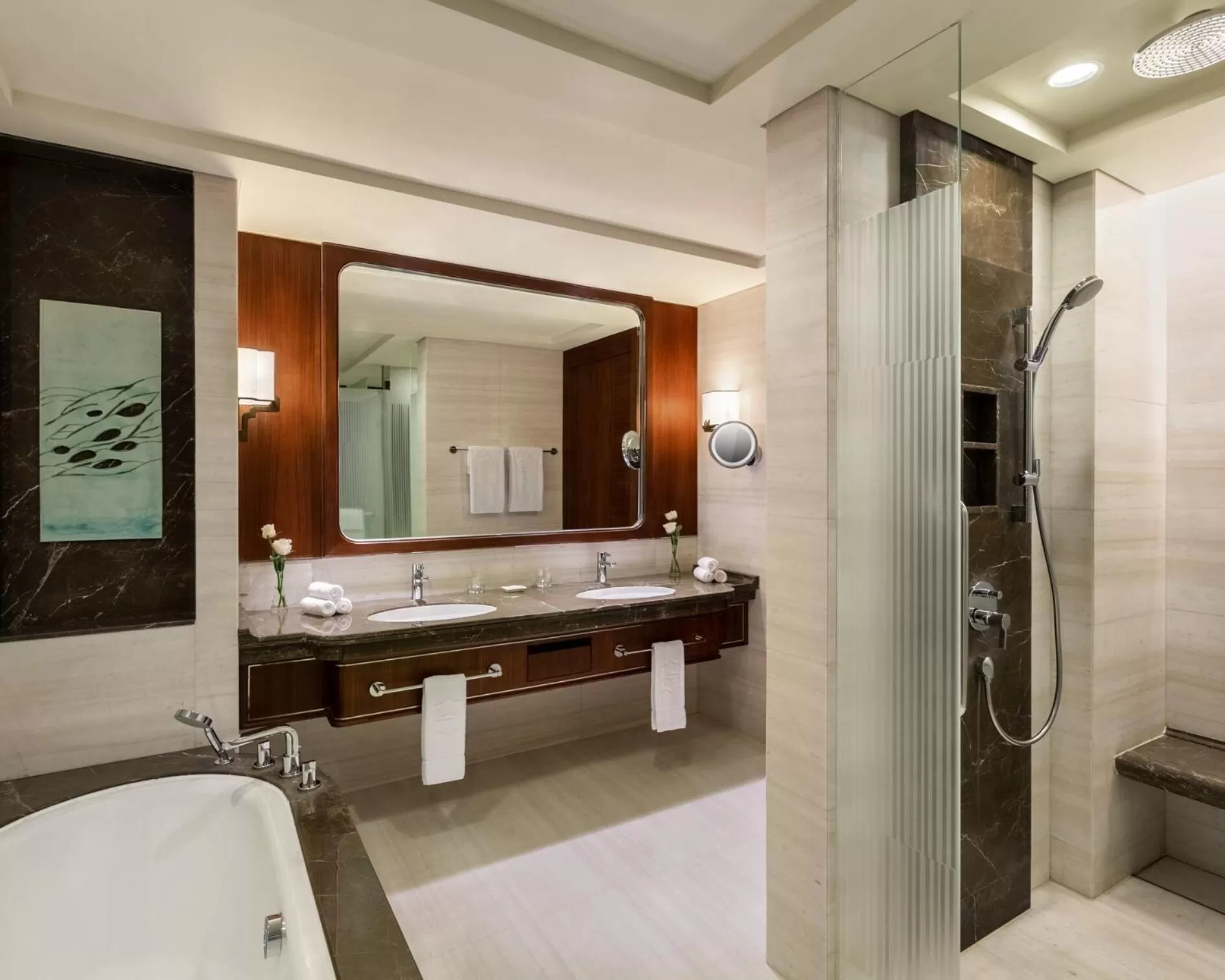 Shower in Shangri-La Qufu