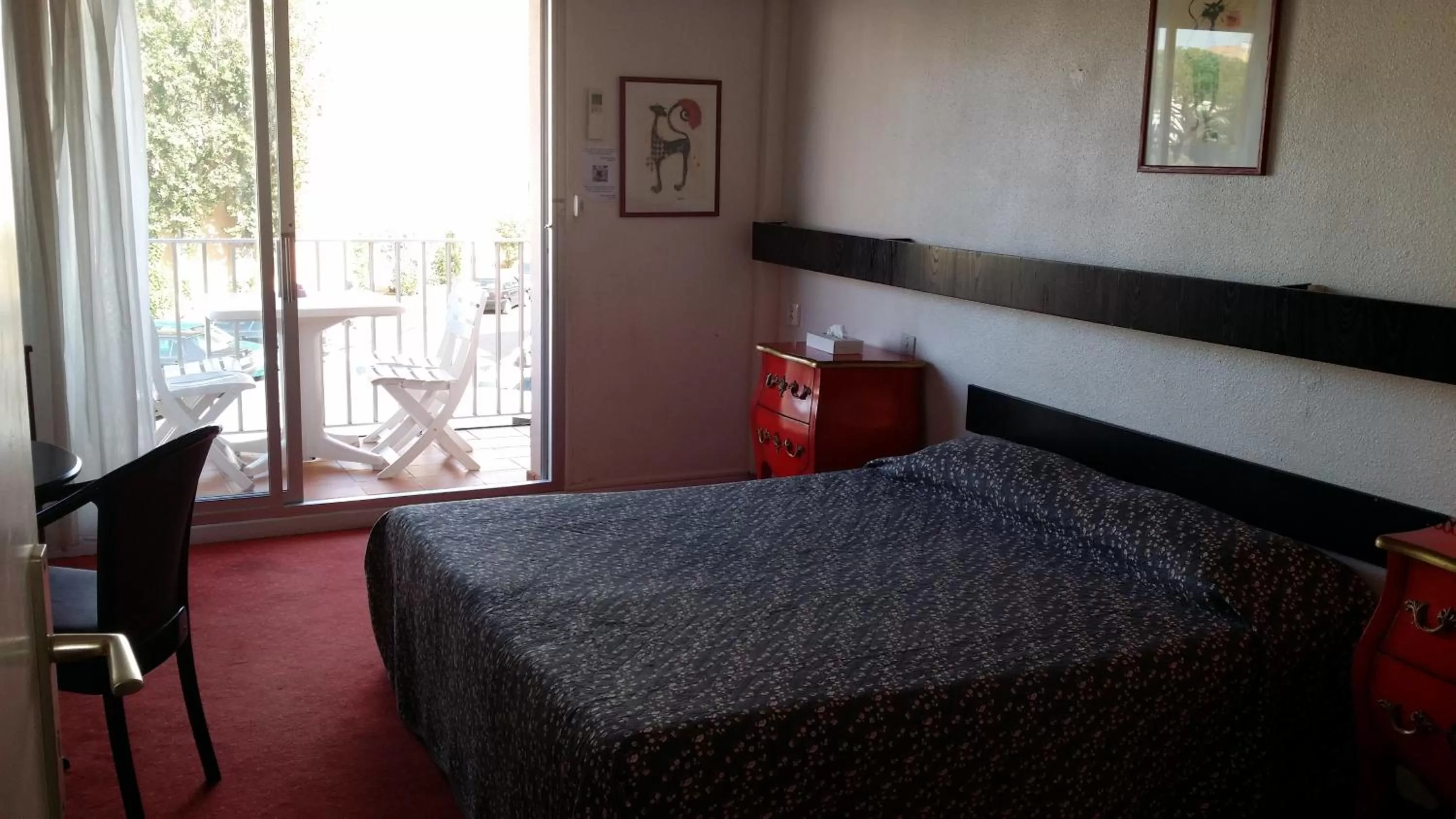 Bedroom, Bed in La Voile D' Or